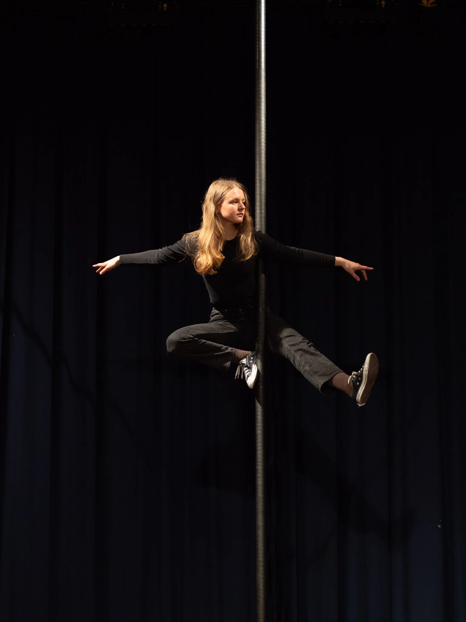 Fjordane Folkehøgskule Movement X Modern Circus MBR41594.jpg