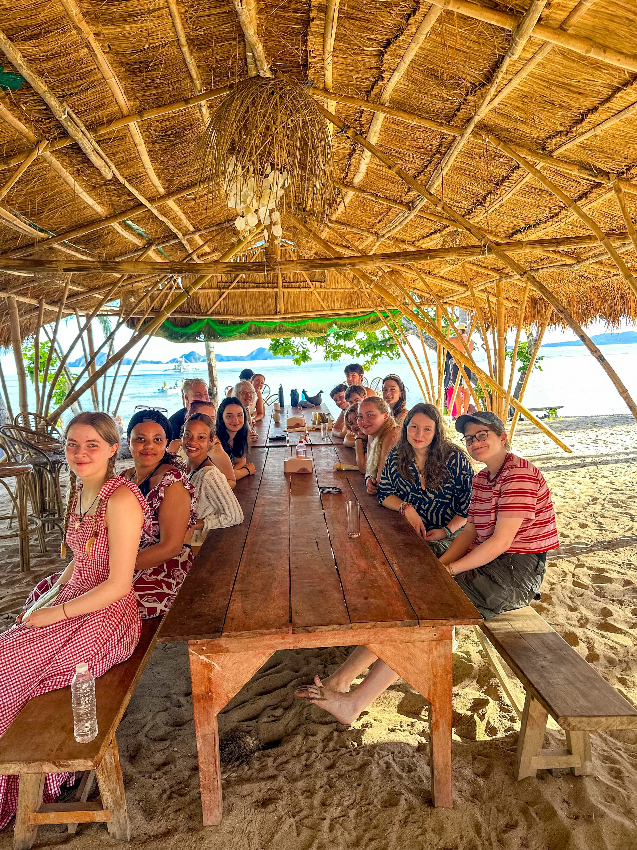 Utenlandstur til Filippinene_Fjordane_folkehøgskule_110_strandliv.jpg