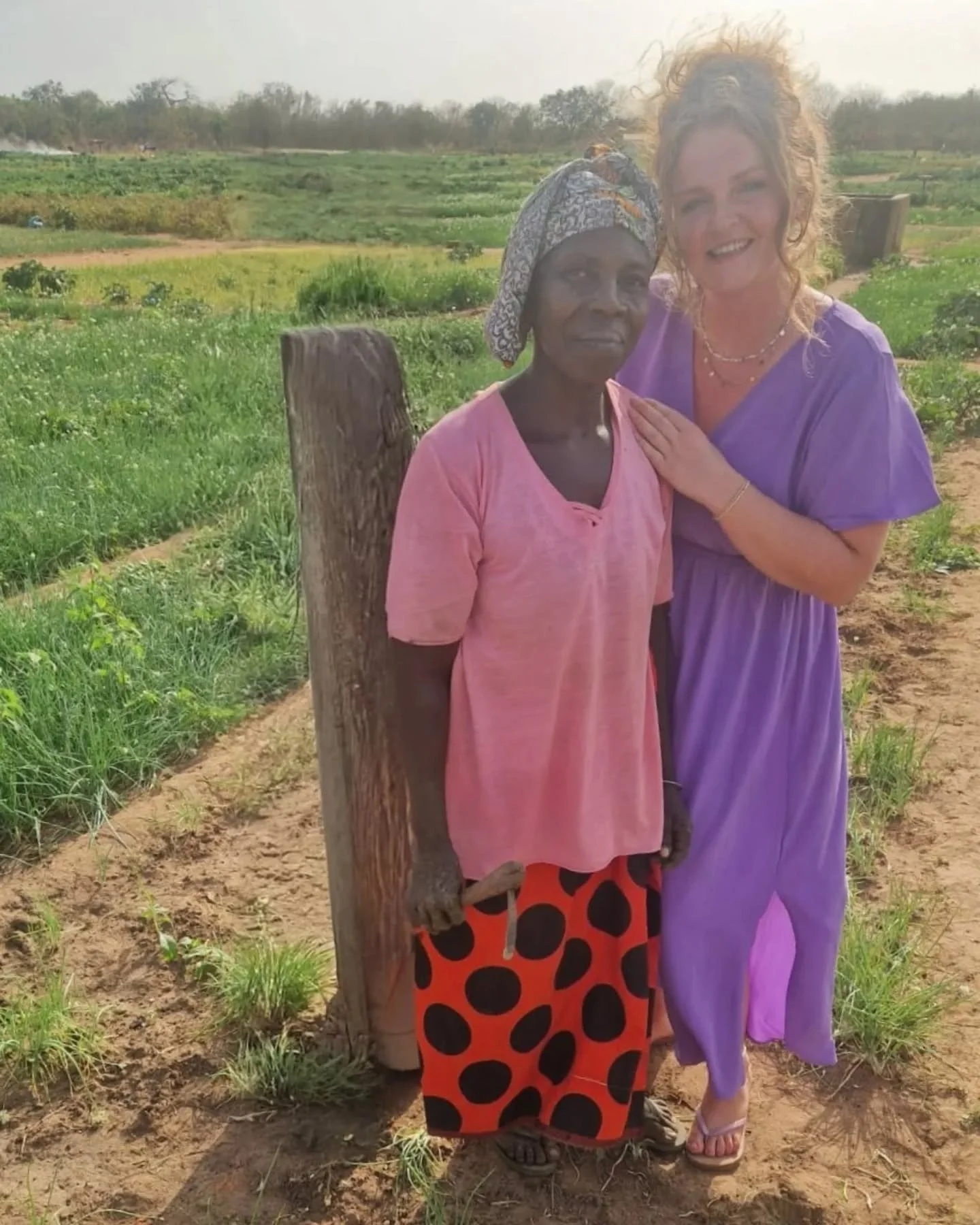 &bull; vrouwentuin in Juruku &bull; 

Je hoort er in verschillende Afrikaanse gebieden steeds meer over, de vrouwentuinen. Deze tuinen worden volledig onderhouden door vrouwen (soms nog met de kinderen op de rug), waar ze hun groenten en fruit verbou