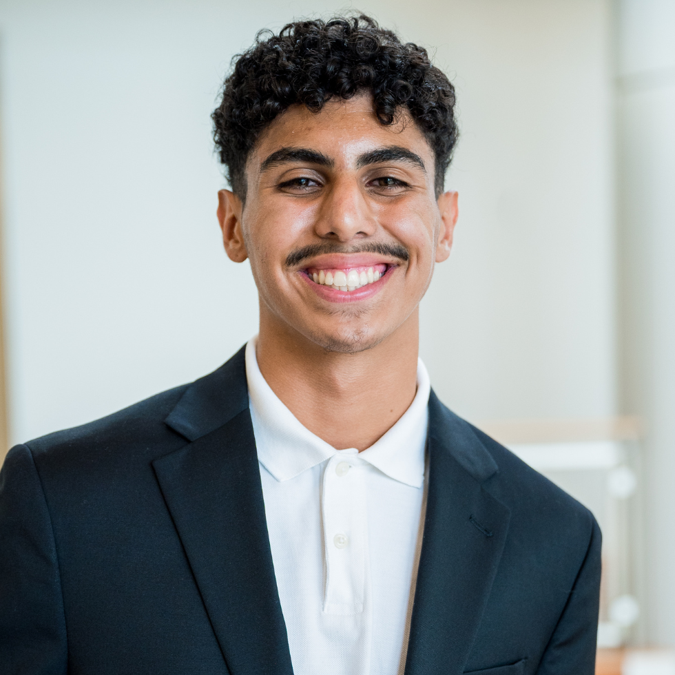 Advisee Spotlight: Saul Guzman