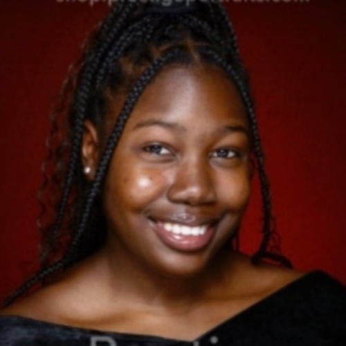 Kiera Arthurton, Mount Holyoke College