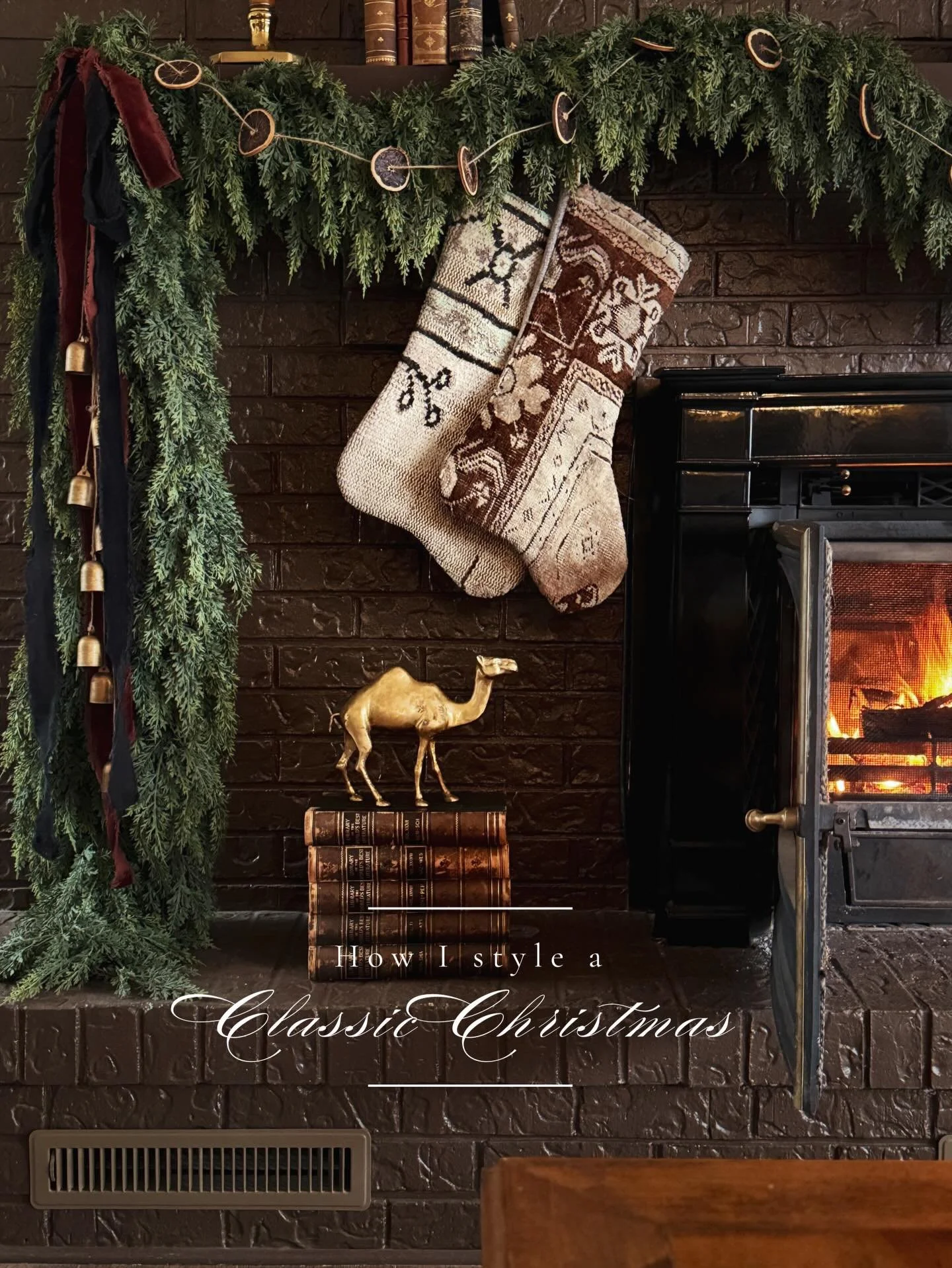 When it comes to holiday decorating, I like to keep things simple and build on what I already love in my home. 🤎🌲

Thoughtful touches like greenery, ribbon, natural elements, and well loved pieces are often all it takes to create a classic Christma