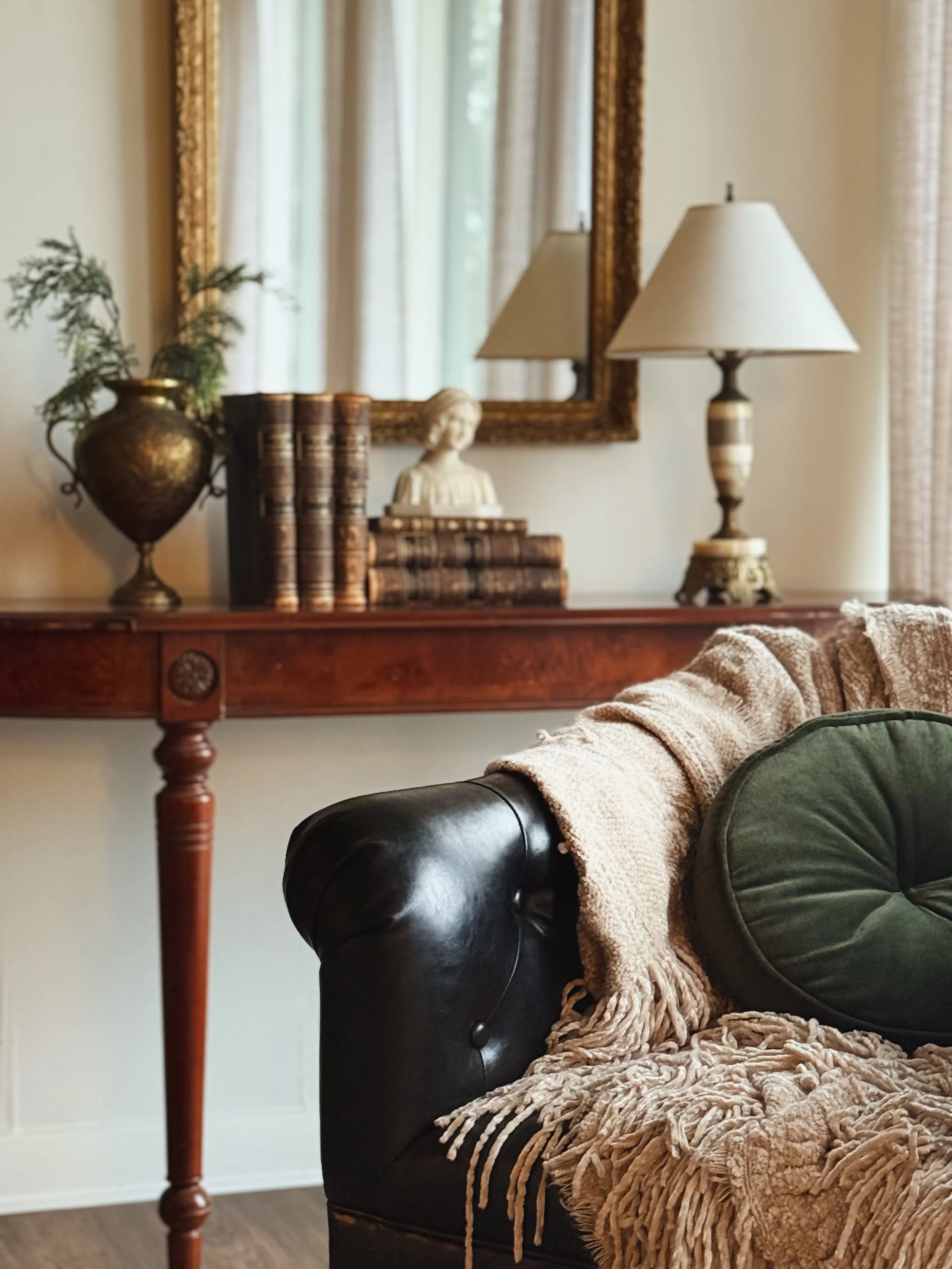 Simple Ways to Transition Your Home Decor from Christmas to Winter