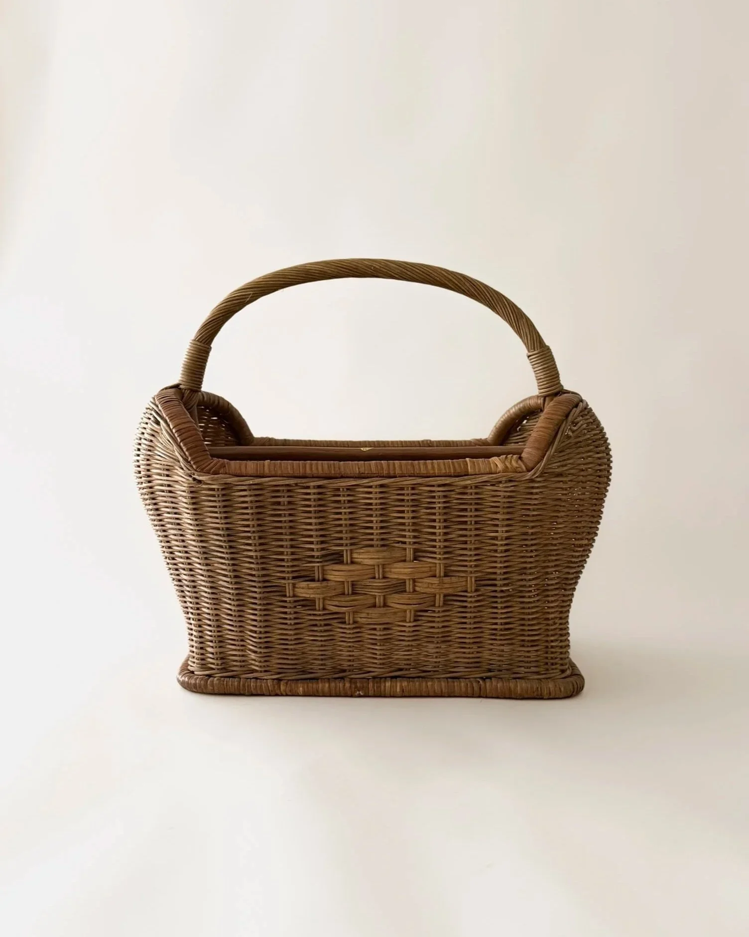 Wicker Magazine Holder