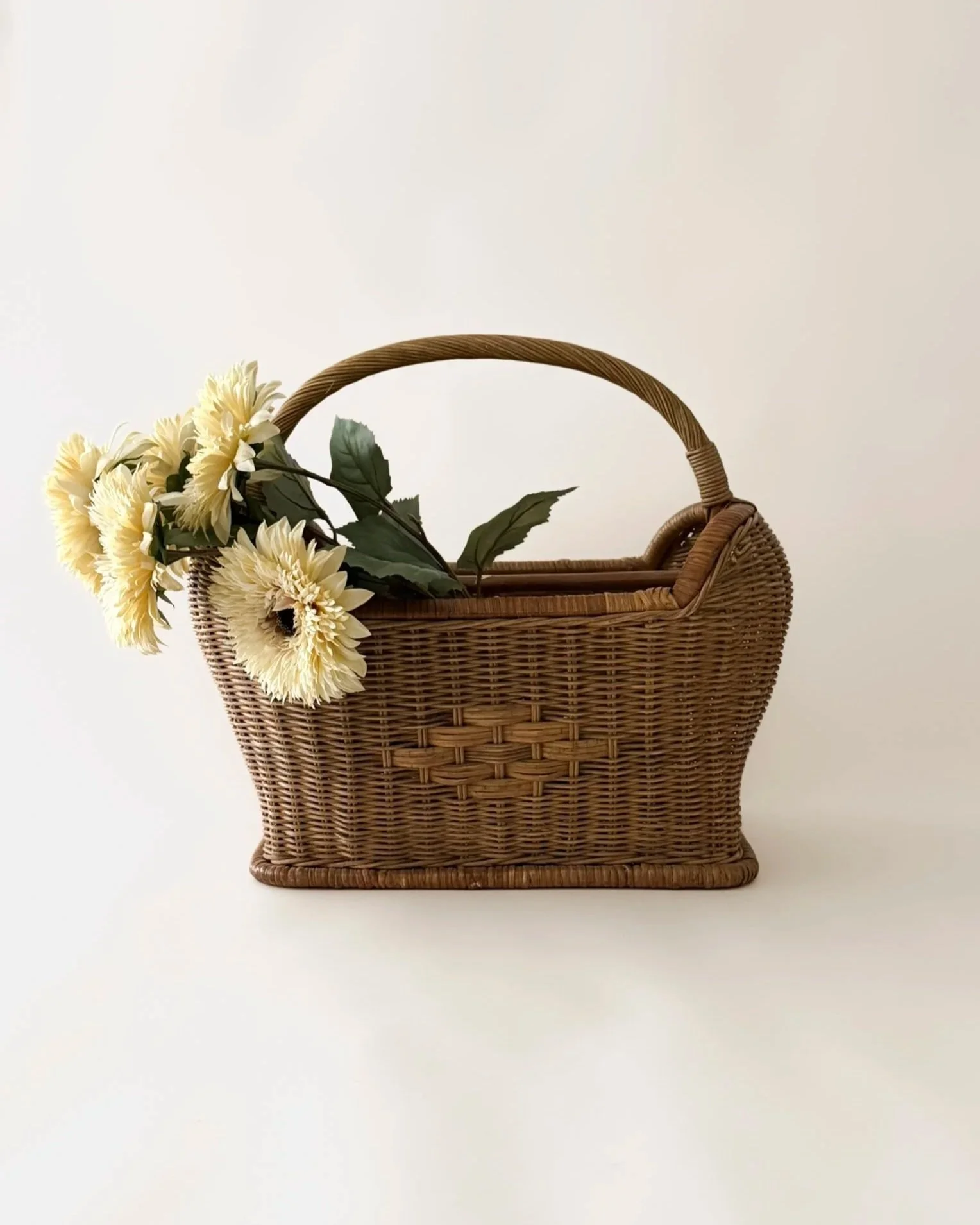 Wicker Magazine Holder