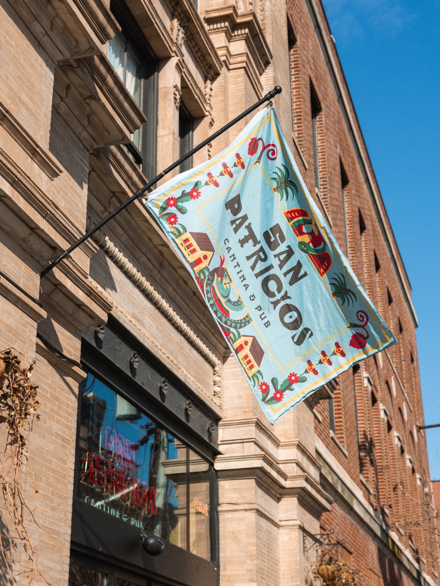 Al fresco season has officially arrived.

Our brand new outside seating offers a spot in the sunshine, with food and drink delivered straight to your table - and yes, pets are welcome. When the weather plays nice, it&rsquo;s all systems go, and we&rs