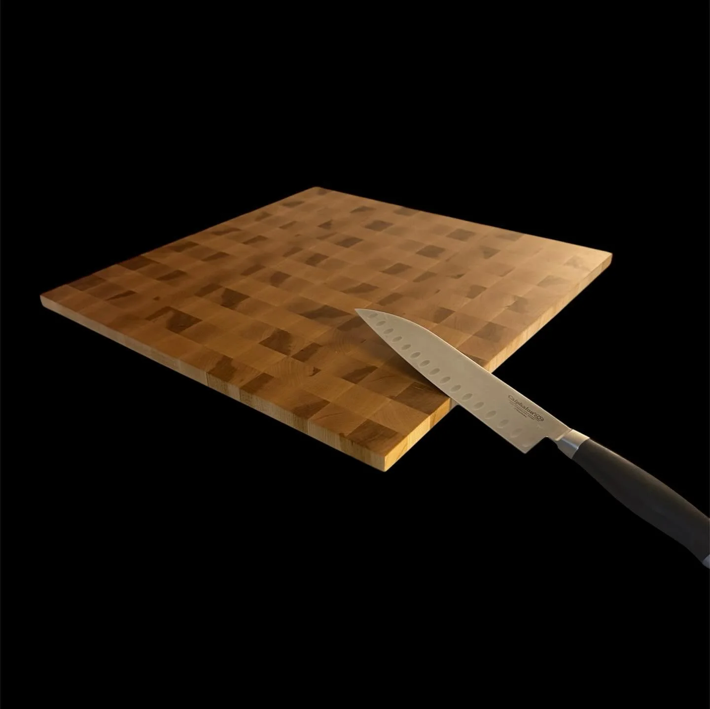 Maple end-grain cutting board…available at www.boylewoodcraft.com
16” x 16” x 1.75”
Beveled edges for easy handling
Silicone feet
#cuttingboards #butcherblock #maple #endgraincuttingboard #woodworking #madewithkencraft