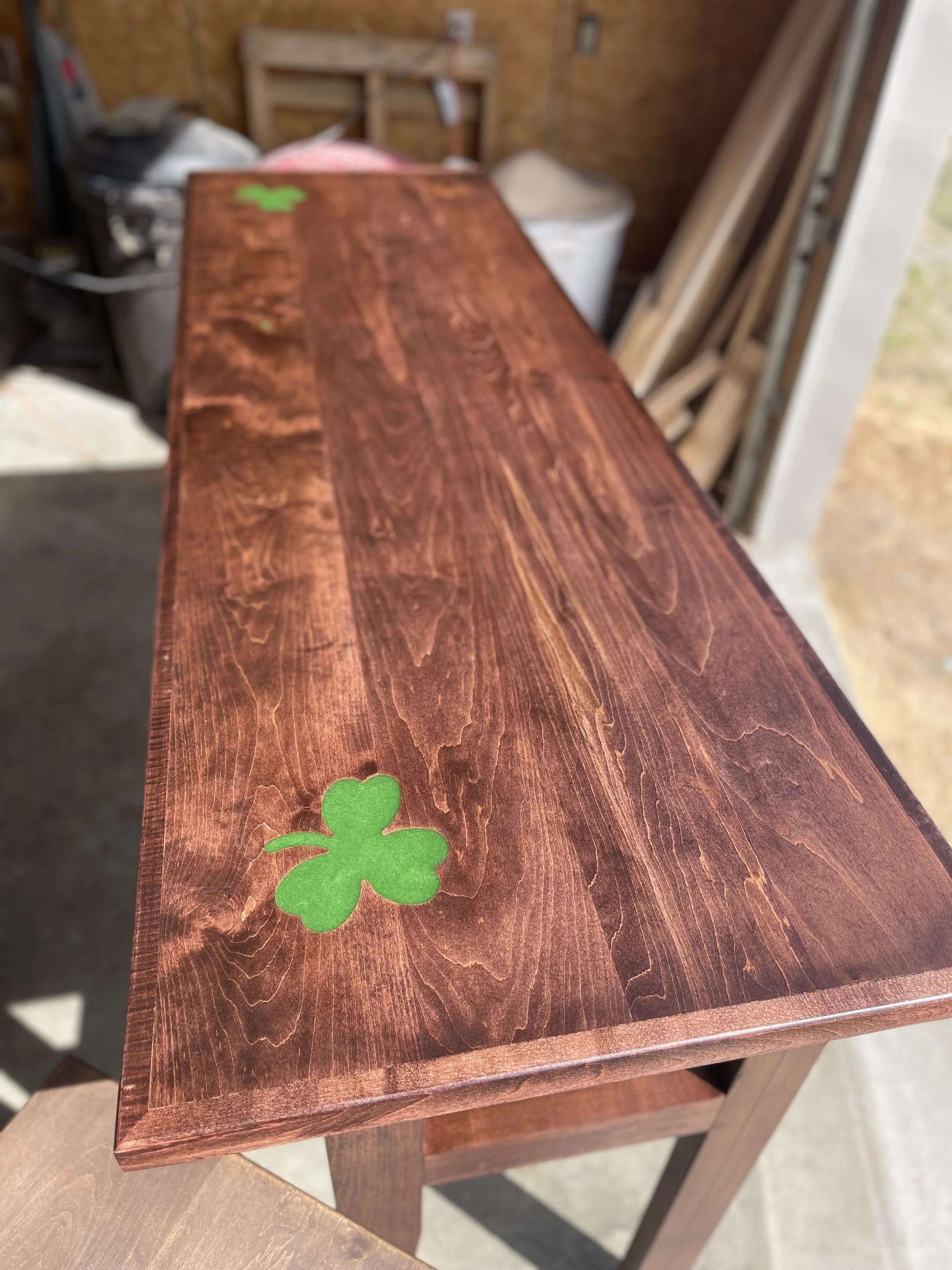 Shamrock sofa table