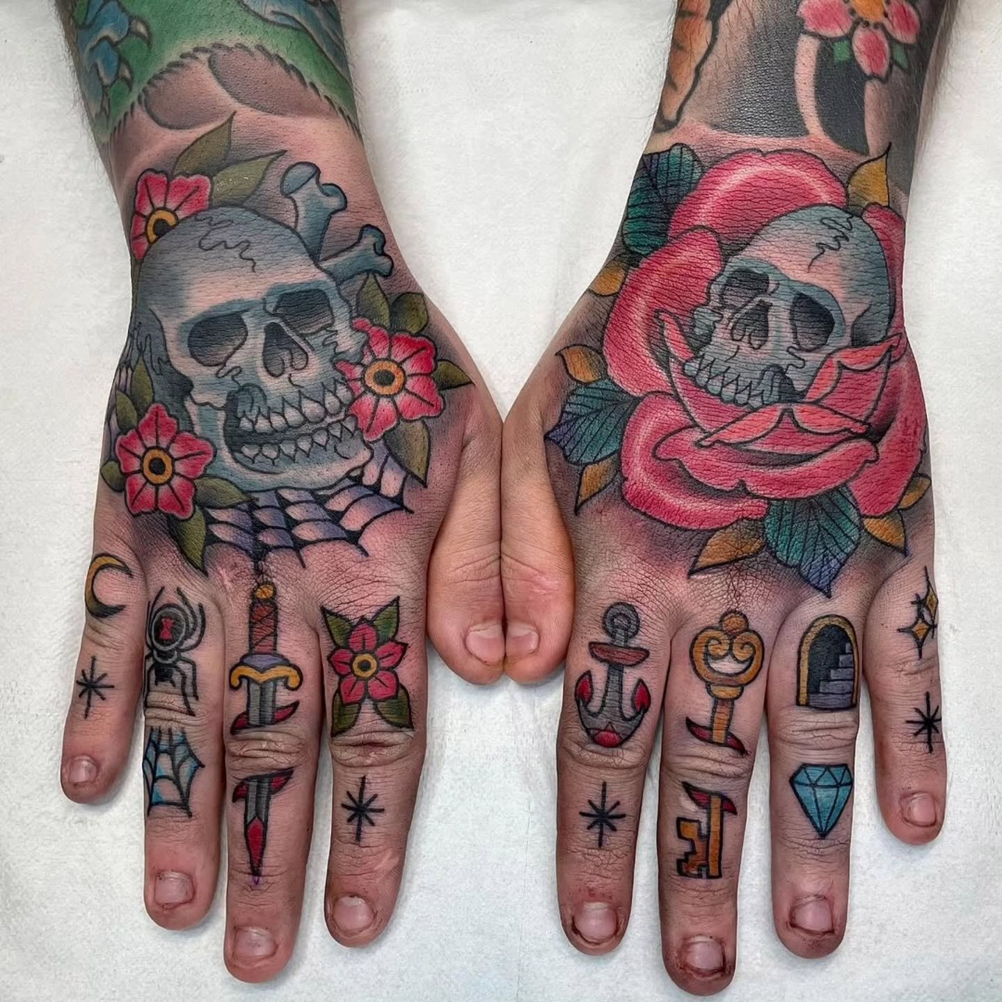 reposted from @mikeharpertattoo

#blackgalleon #blackgalleontattoo #mikeharpertattoo #kingslynntattoo #kingslynntattooartists #tradtattoos #handtattoos