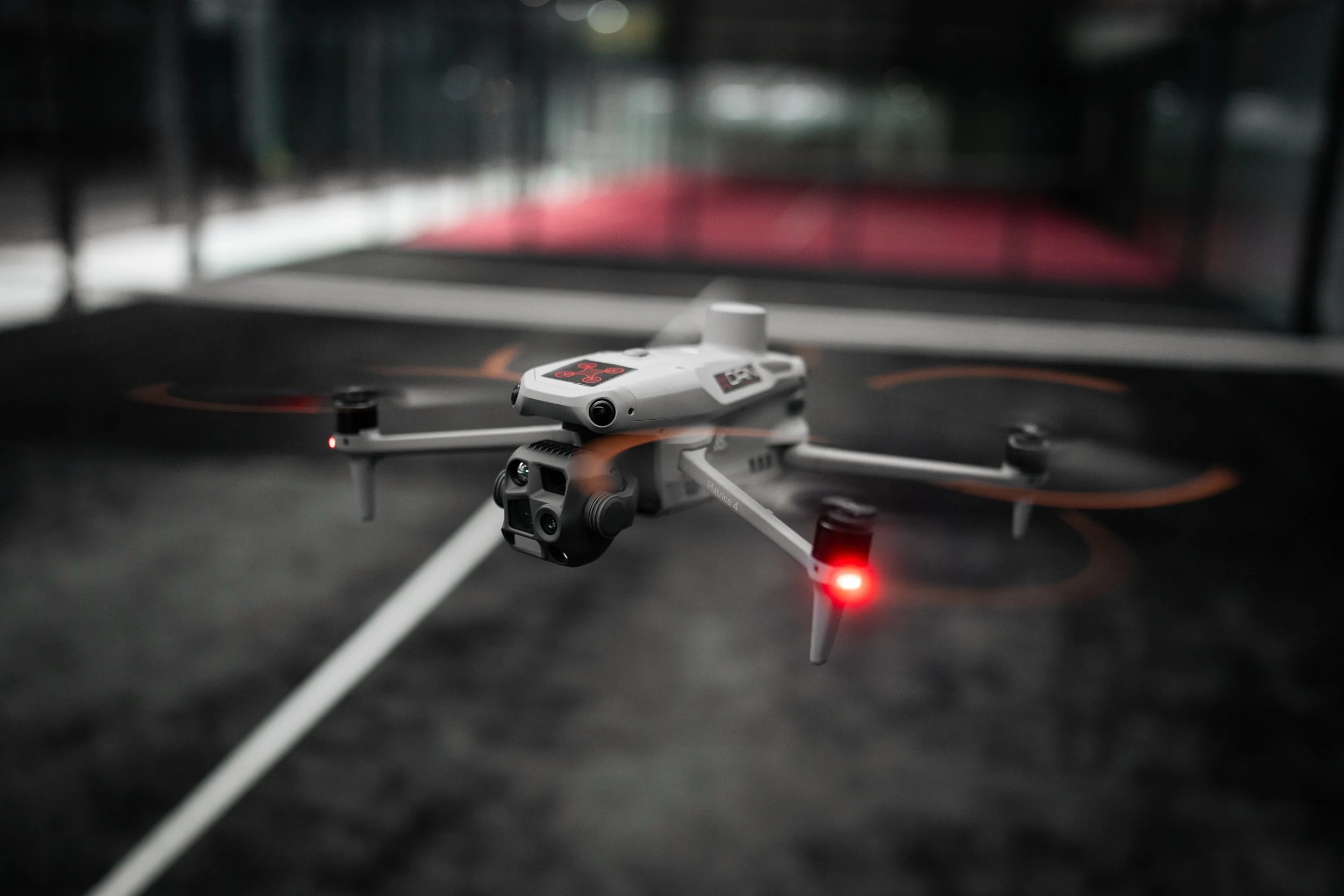 Magas a fűtésszámla? Így találtuk meg a rejtett hőhidakat egy 12 méter magas padel csarnokban