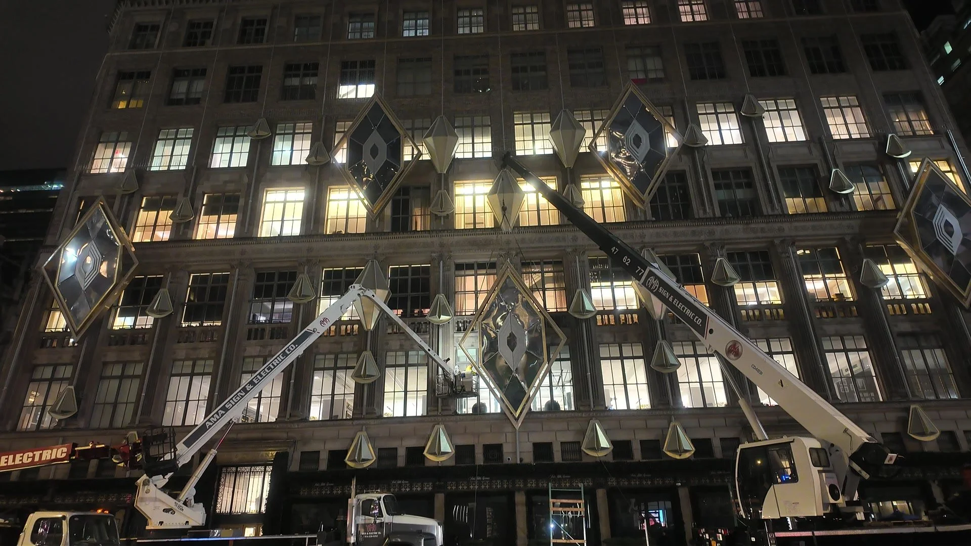 Saks Holiday - Behind The Scenes