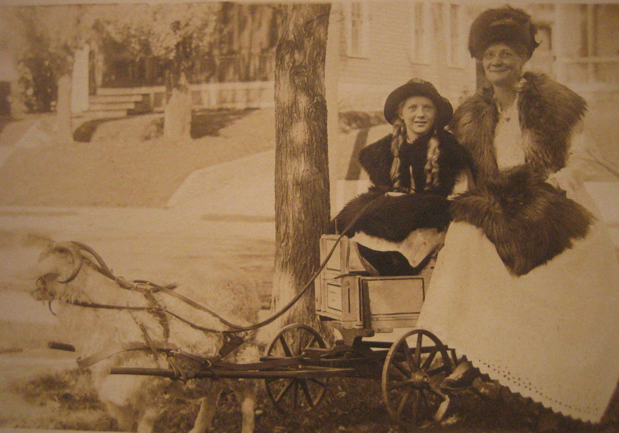 Nettie Strout and Luella .png