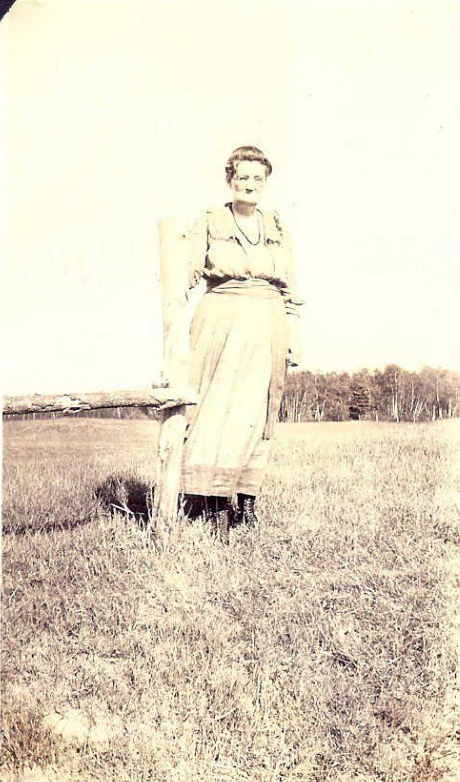 Harriet Strout in 1934.png