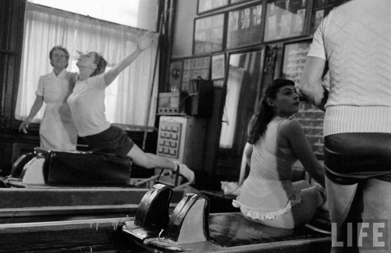 Clara_Pilates_Swan__NYC_12Feb1951, Michael Rougier.jpg
