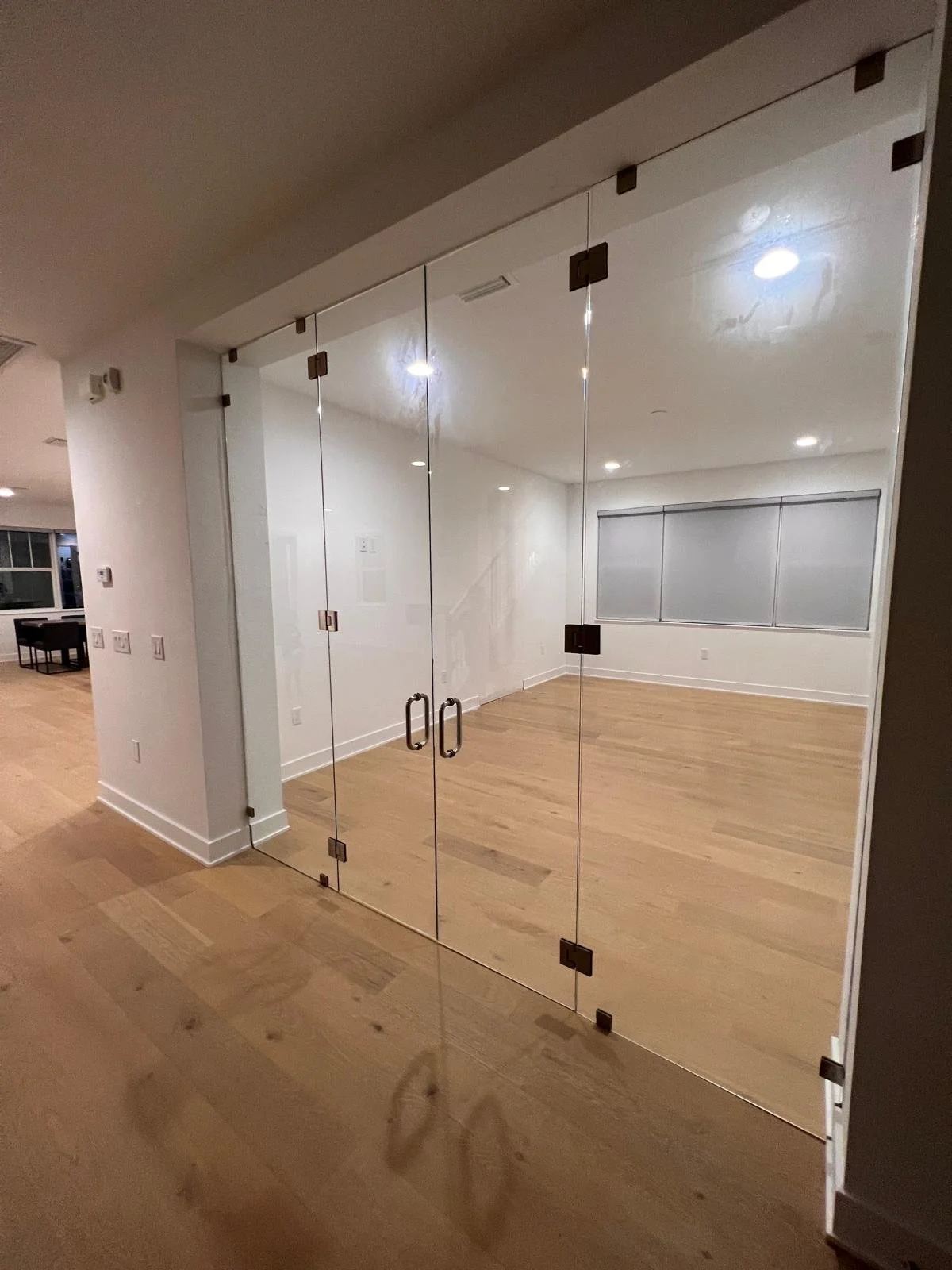 Glass partition abe.jpg