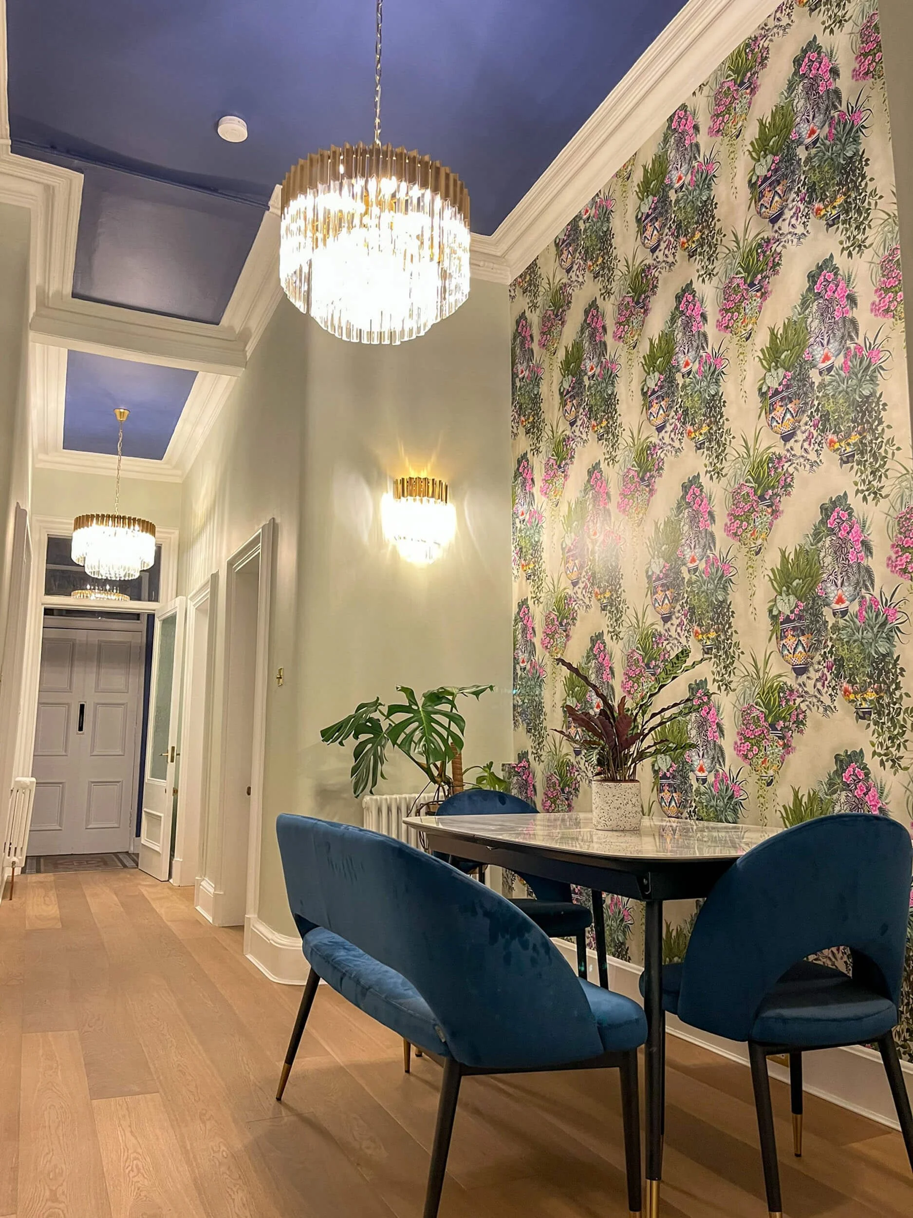 edinburgh-hallway-design-statement-wallpaper-lighting.jpg