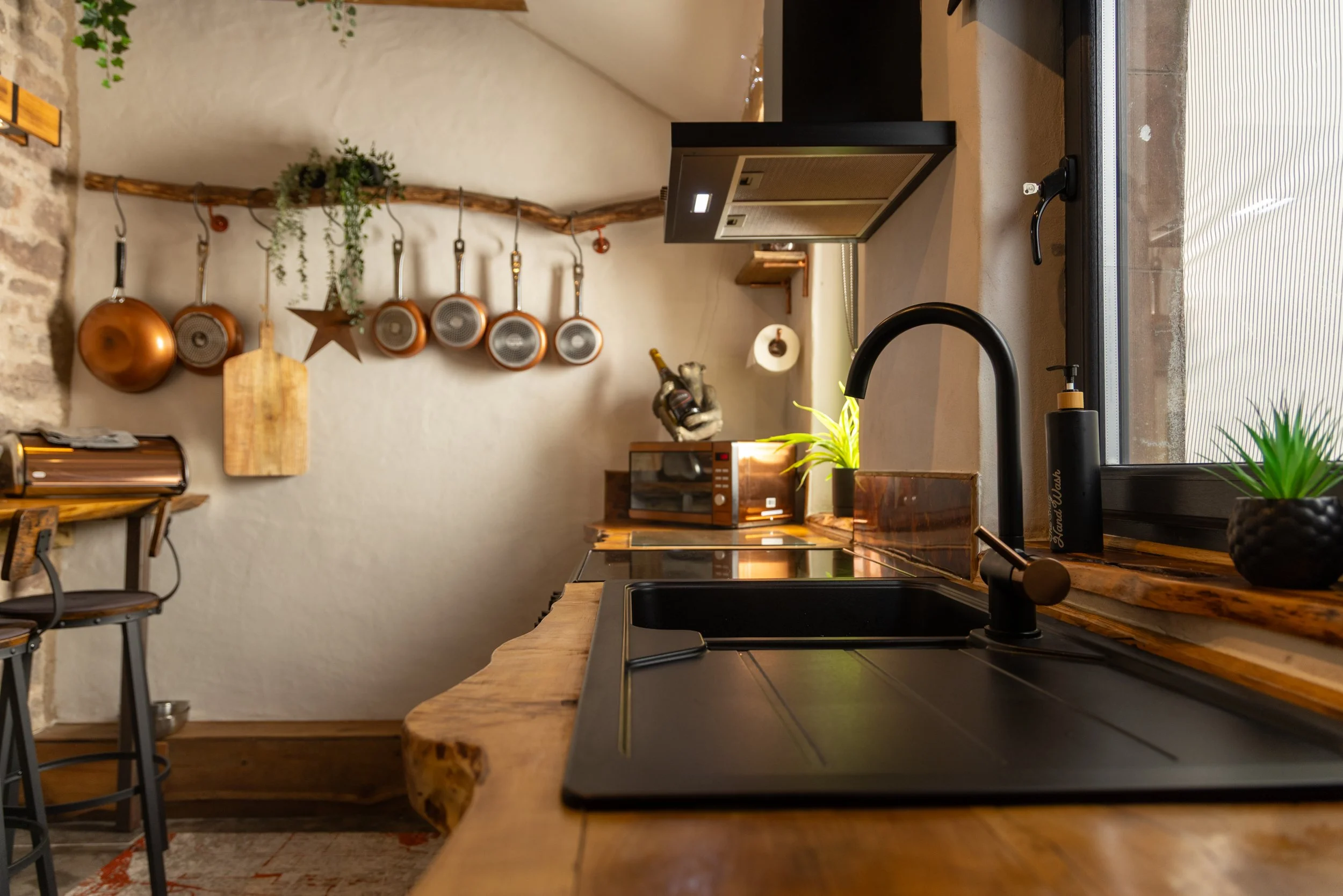 The Snug & River Hideaway-52.jpg