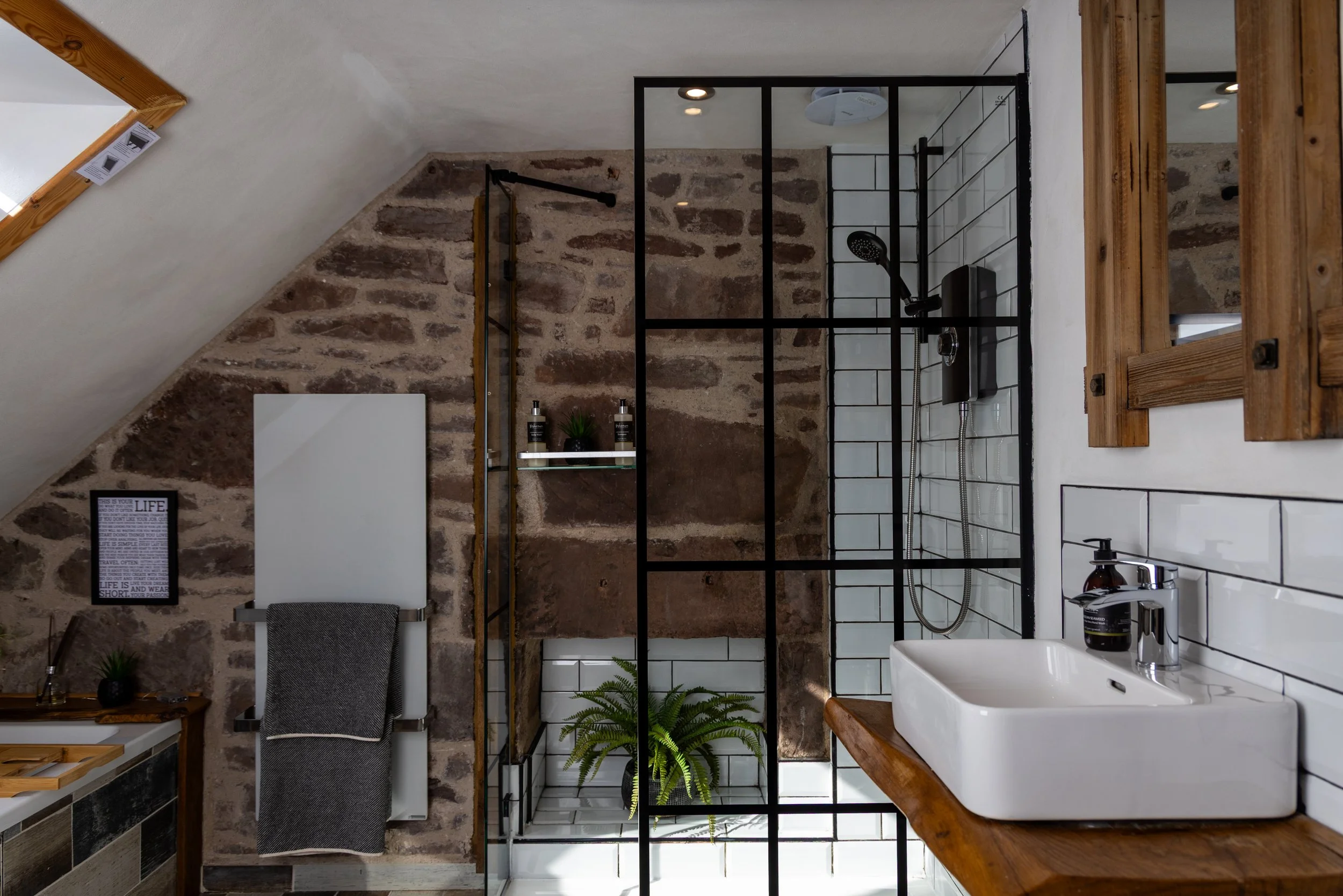 The Snug & River Hideaway-57.jpg