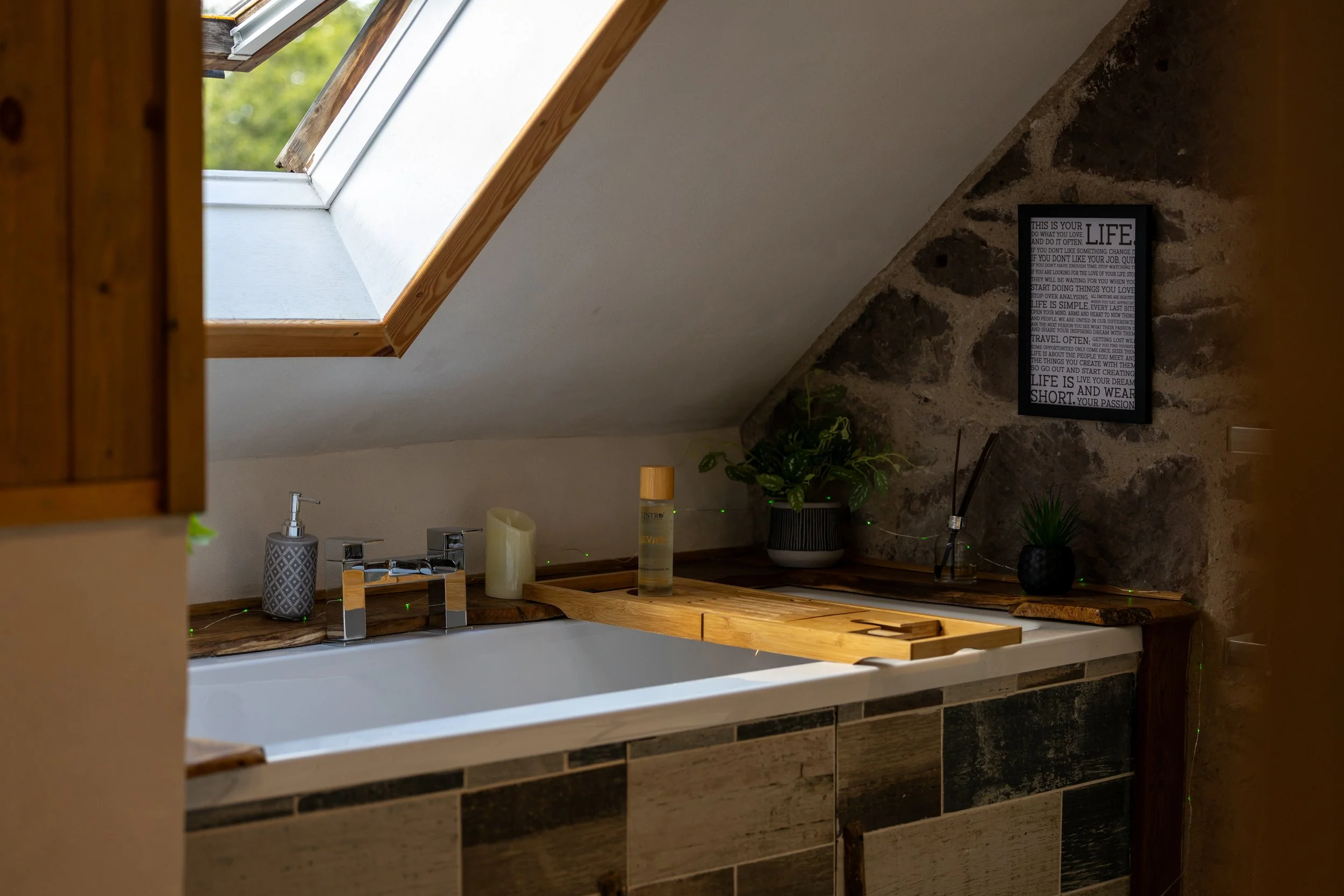 The Snug & River Hideaway-71.jpg