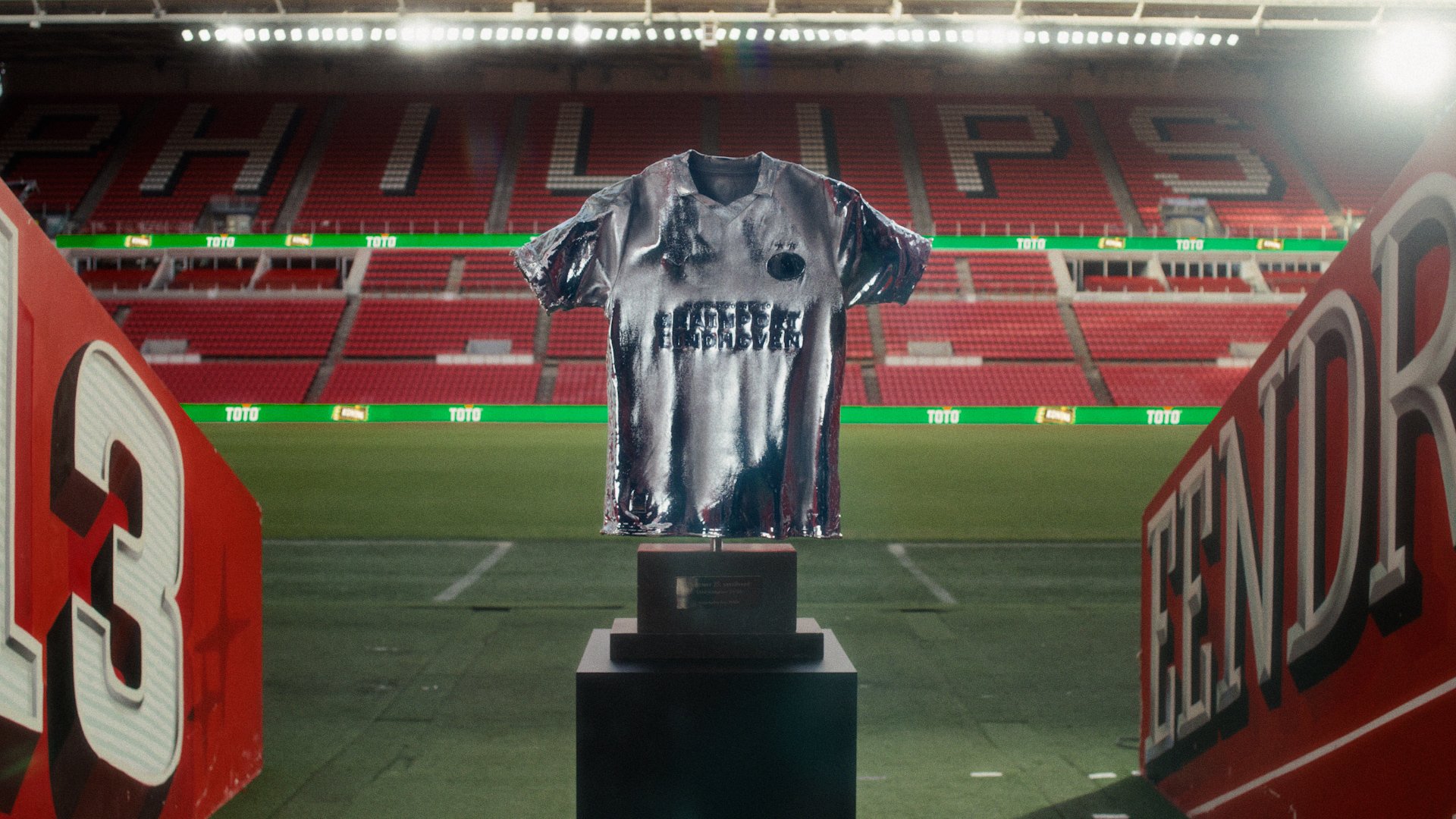 TOTO x PSV