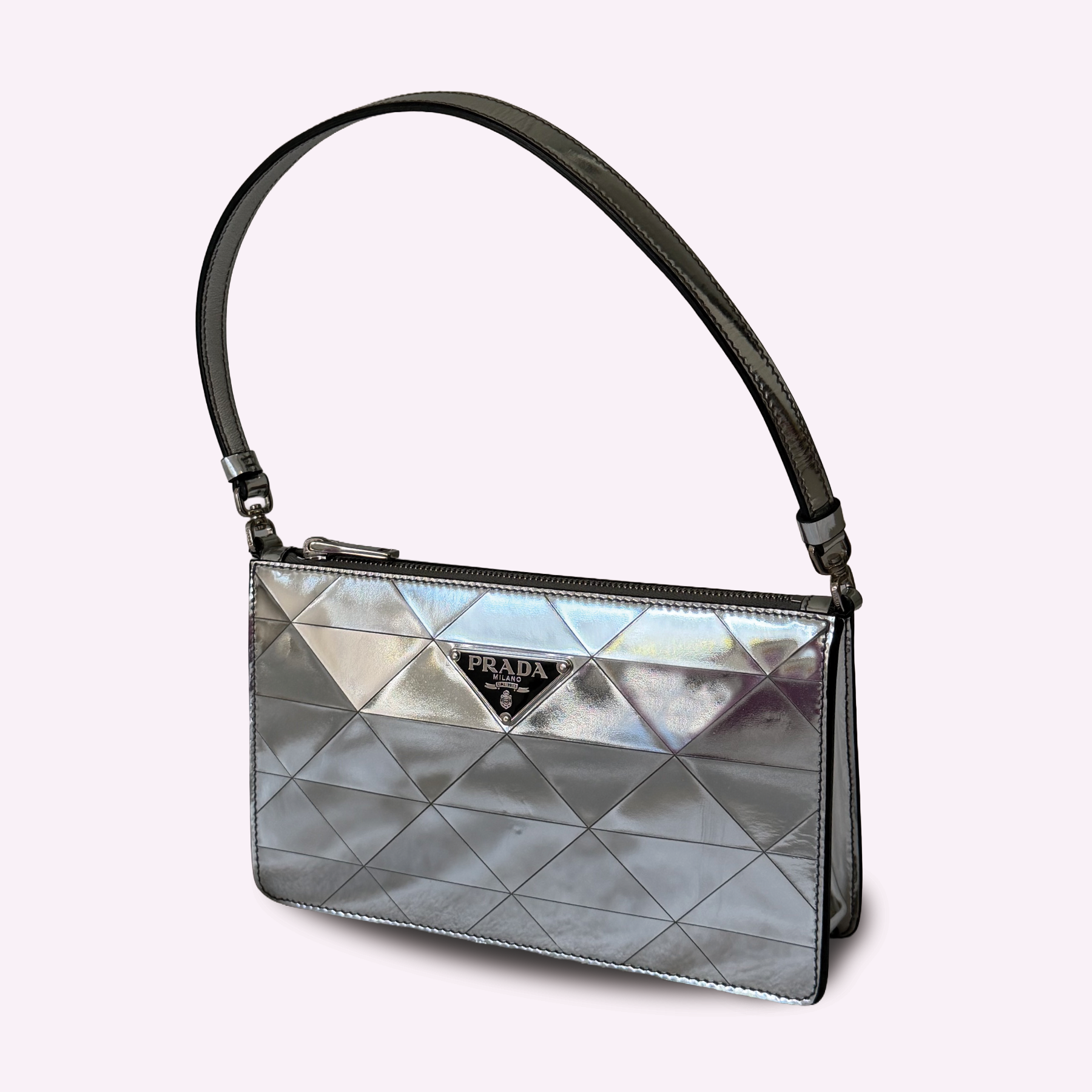 Prada_mirror_Color.png