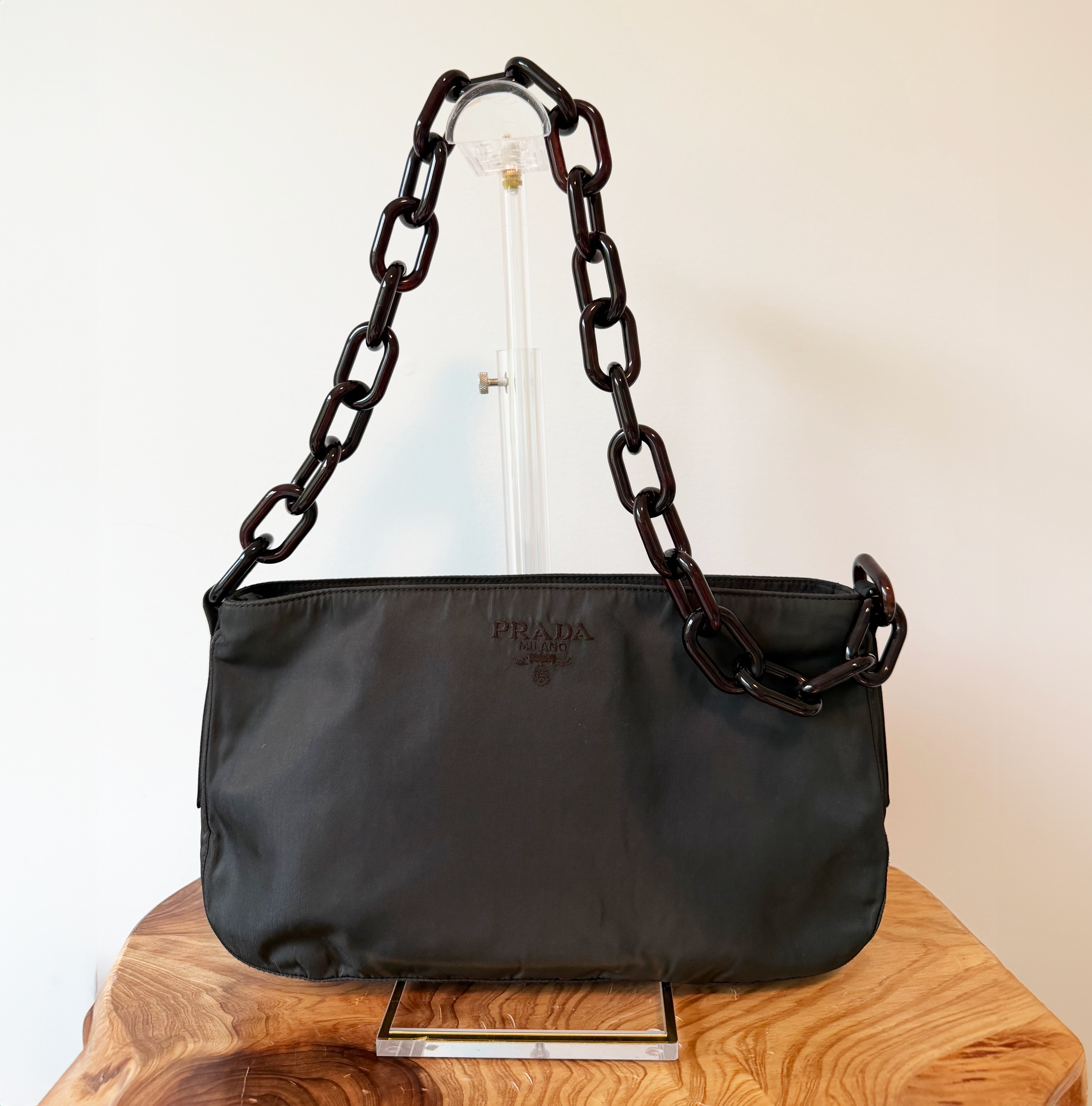 prada_bag.png