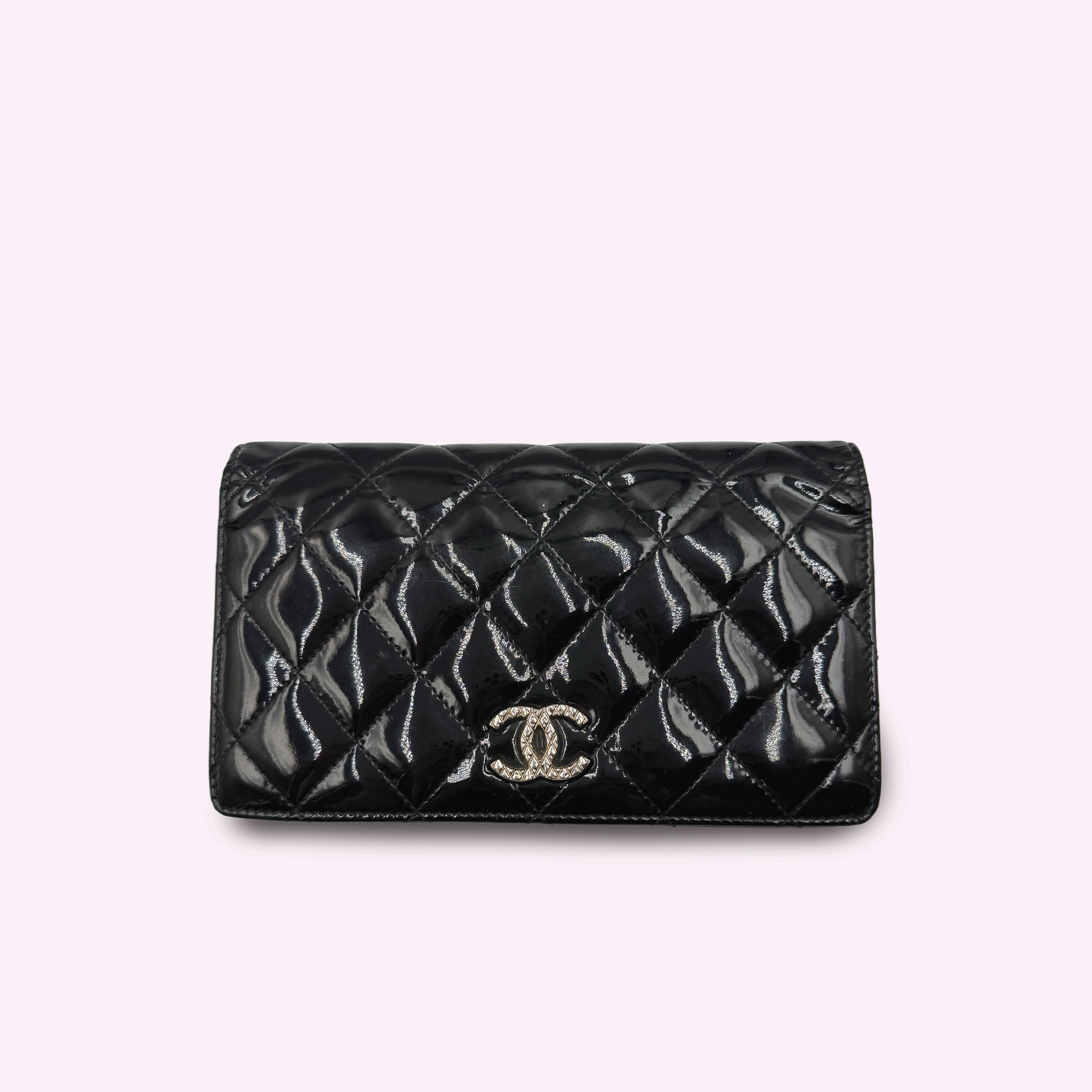 chanel-wallet.png