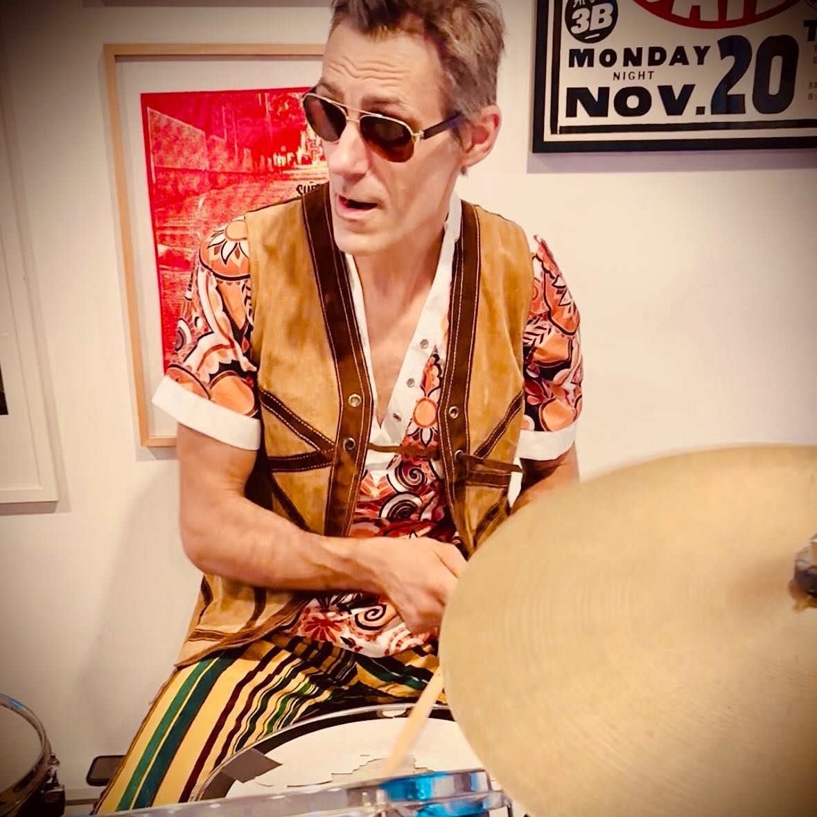 Rehearsals with AQUARIUS have been off the charts, baby! Every time we plug in and play, it&rsquo;s like stepping straight back into the grooviest slice of the &rsquo;60s &mdash; all heart, harmony, and wild fun 🎸
We&rsquo;re tuning up for SKATE TIM