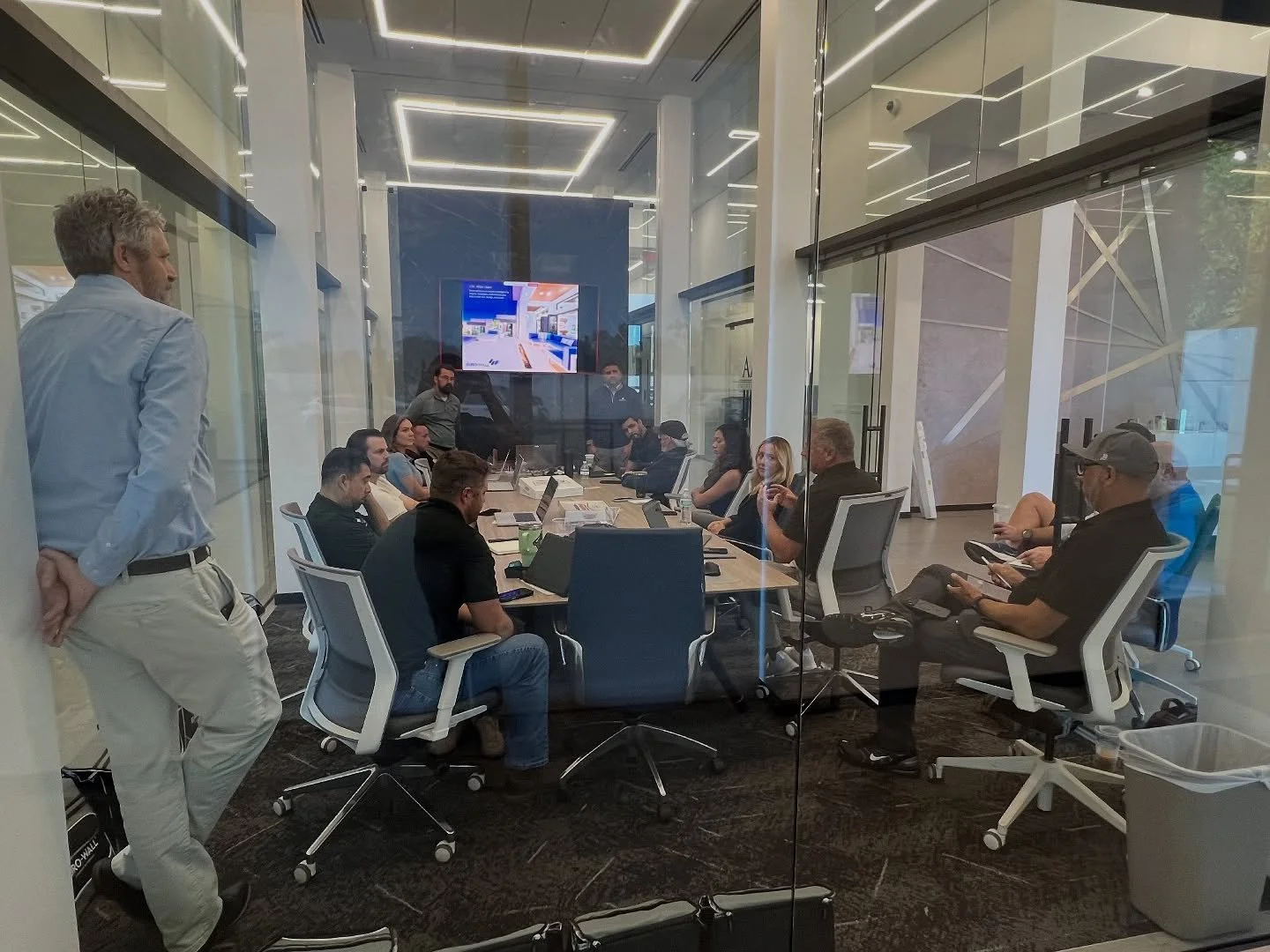 Great day with the @eurowallsystems team! 🙌

They stopped by for a product + training session and a full tour of our headquarters with our Florida Aluminum Products sales team.

Always great connecting and learning together! 💪

#FloridaAluminumProd