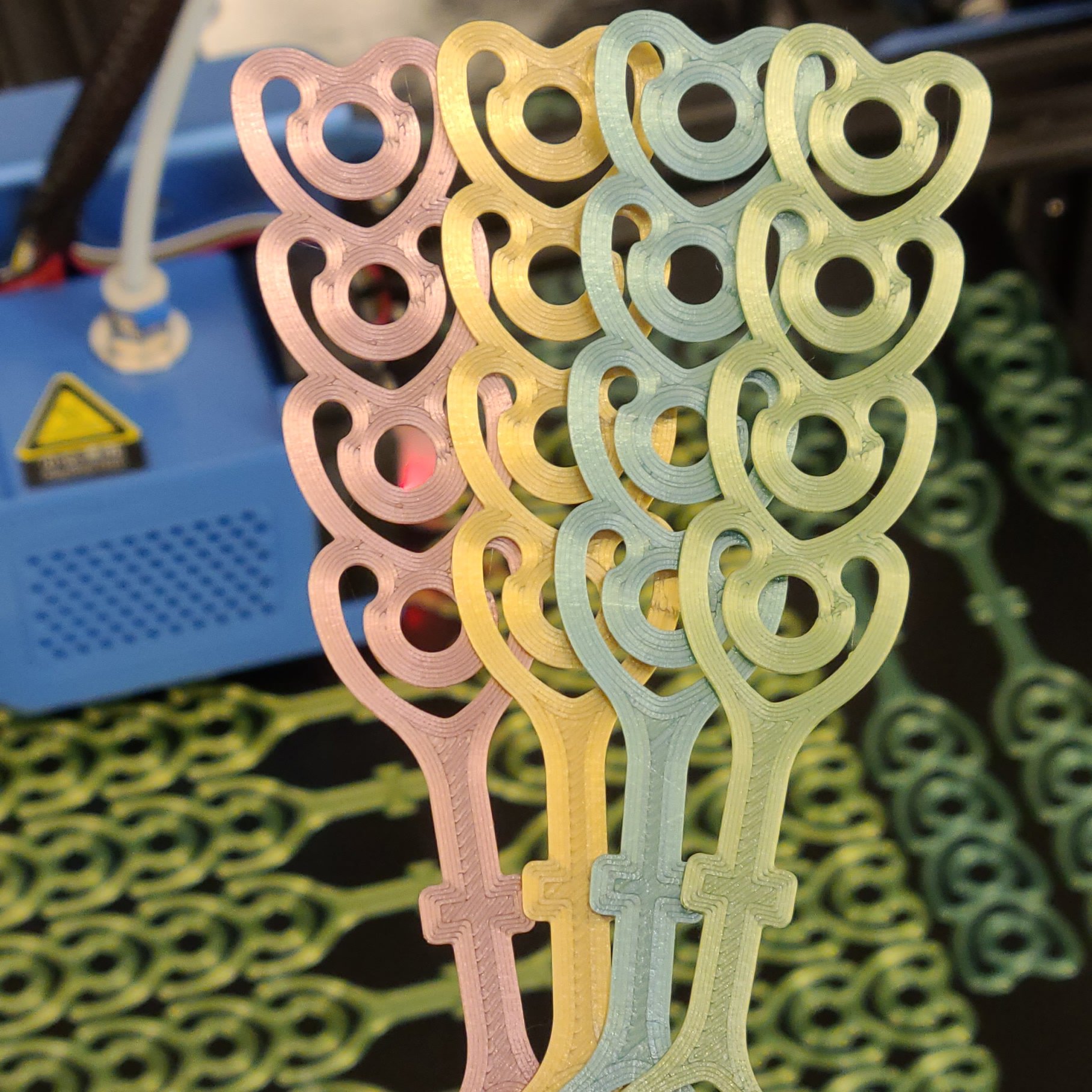 Printing with color transition 3D printing filament allowed me to print a variety of colors at the seme time