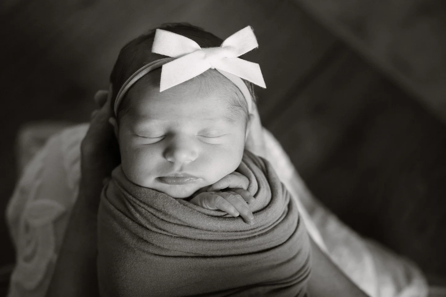 Tiny fingers. Soft light. A love that changes you overnight.⁠
⁠
The newborn days are beautiful.⁠
And bewildering.⁠
⁠
You&rsquo;re soaking it in while silently asking, Is this normal? This rash, that breathing, the spit up?⁠
⁠
This is where concierge 