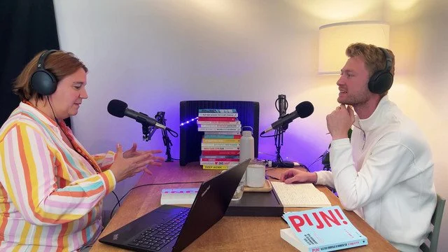Dr. Gianni Faelens en Dr. Brenda De Petter maken een podcast over chronische pijn en fibromyalgie.