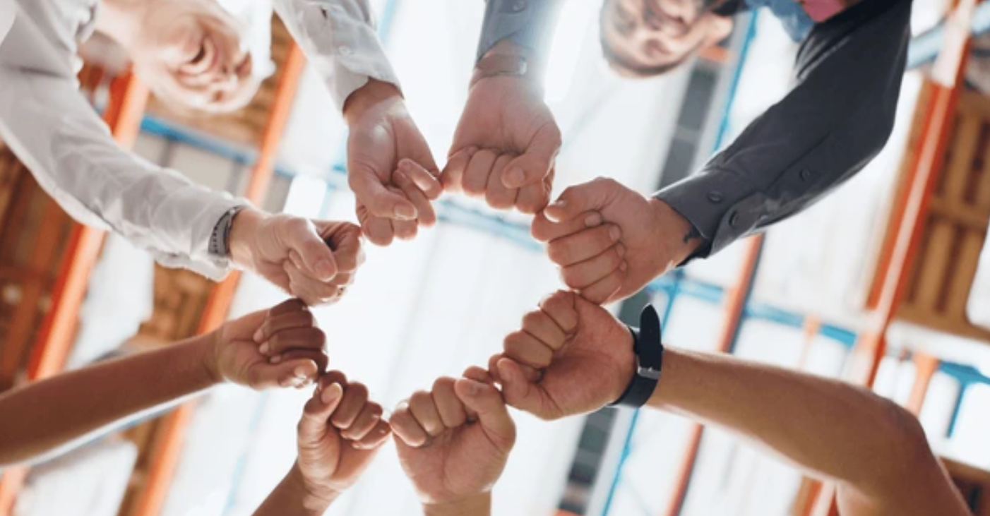 personeel voor laden en lossan van containers