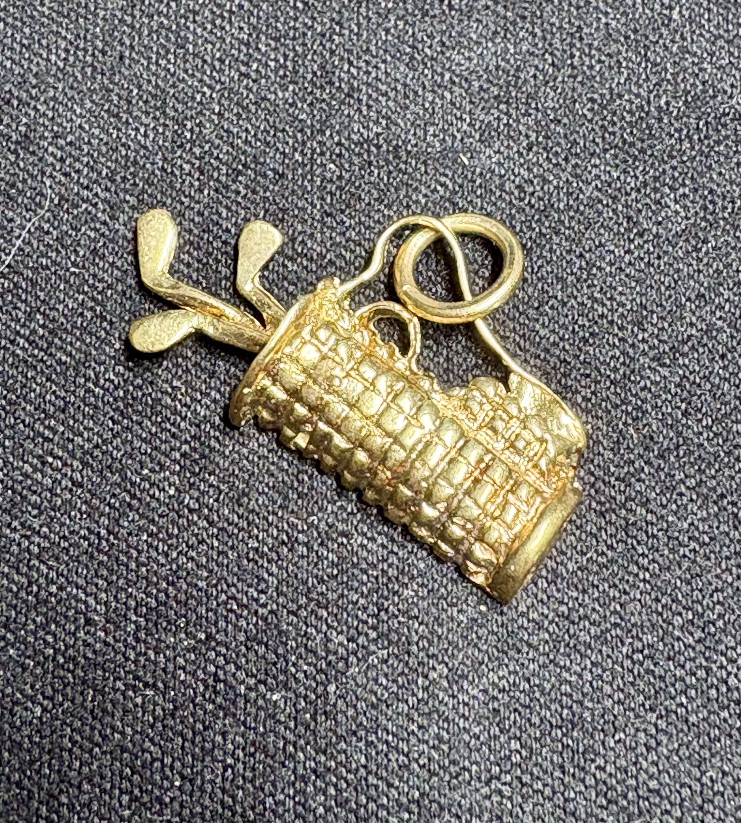 14k Gold Golf Bag Pendant