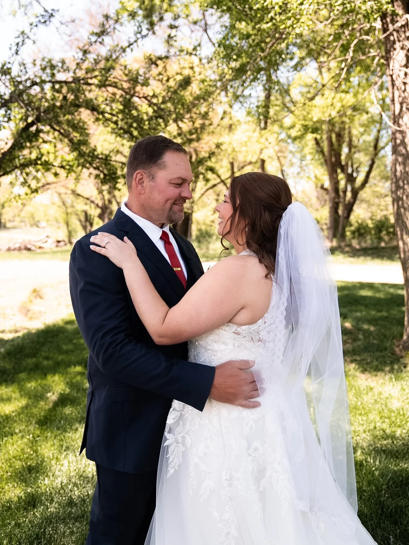 today >>>>

📍 @bellevueberryfarm 

#neweddingday #omahawedding #nebraskawedding
