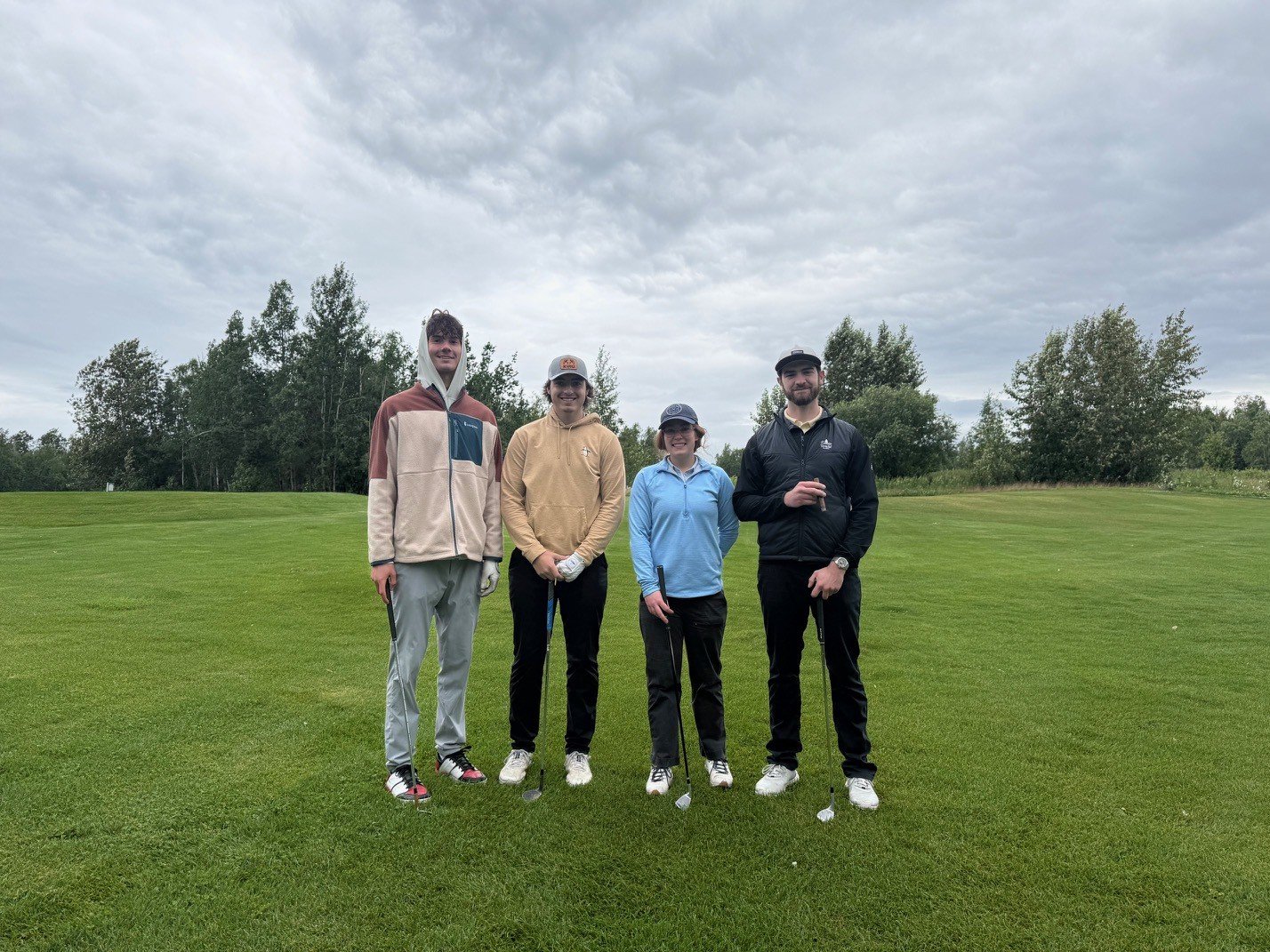 Golf team.jpg
