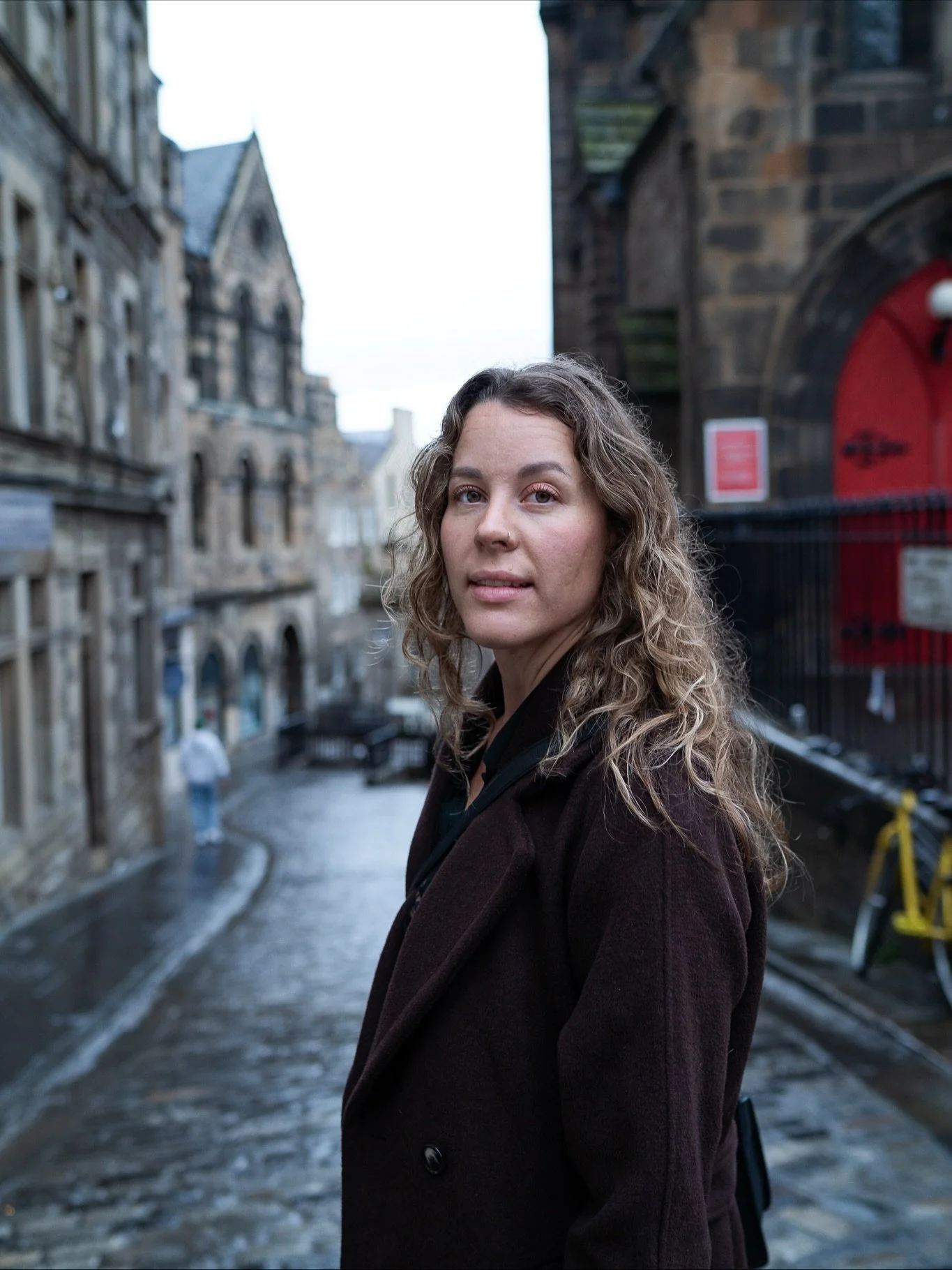 Thinking about where to get my next coffee, pondering how old the walls are, and listening for Jaime Fraser&rsquo;s accent 🏴󠁧󠁢󠁳󠁣󠁴󠁿