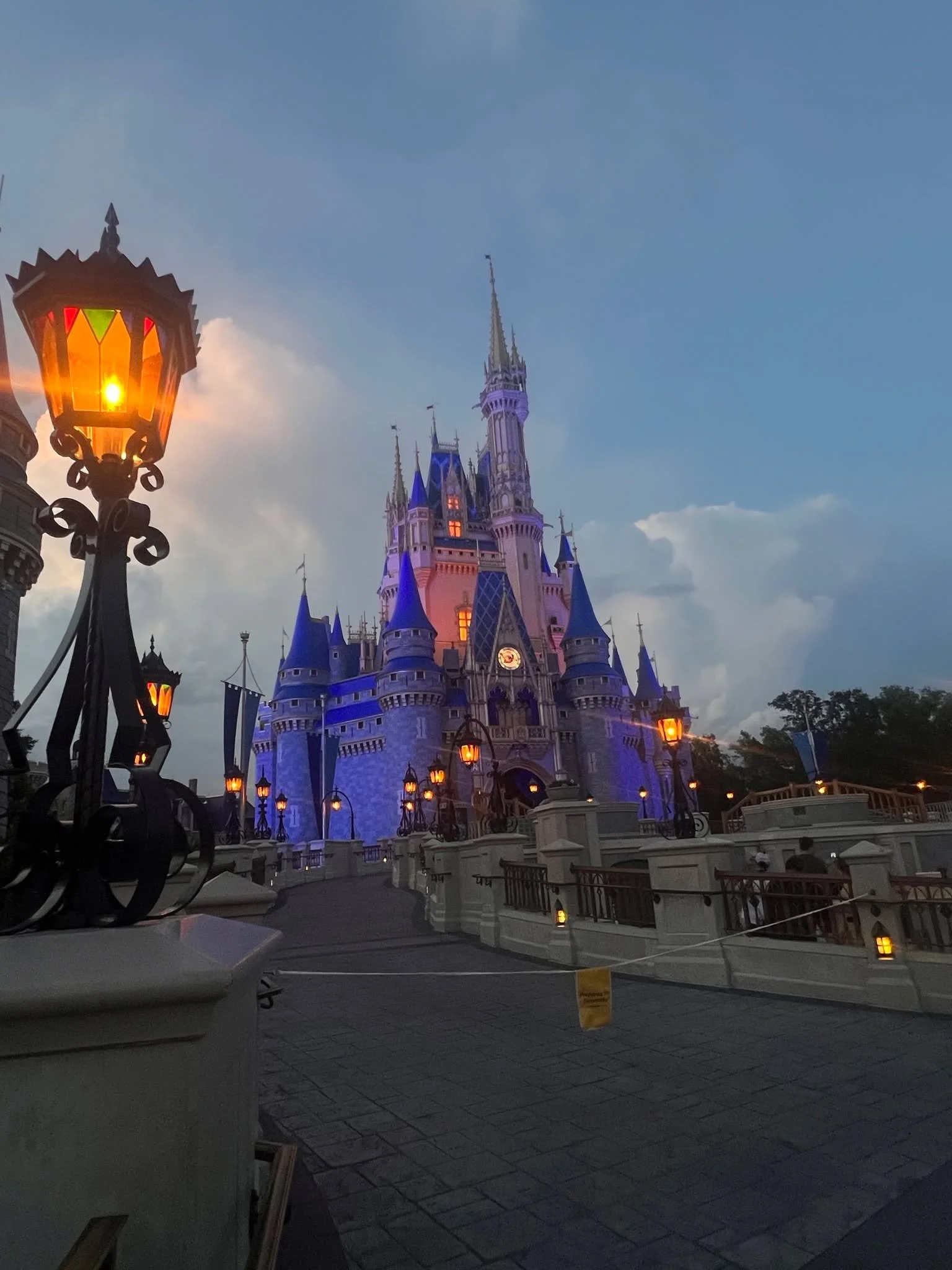 🍽️✨ A little extra magic for Disney Visa Cardmembers&hellip;

Right now, Disney Visa Cardmembers can get early access to a FREE dining plan at Walt Disney World Resort &mdash; and it&rsquo;s one of the most popular promos Disney offers.

Here&rsquo;