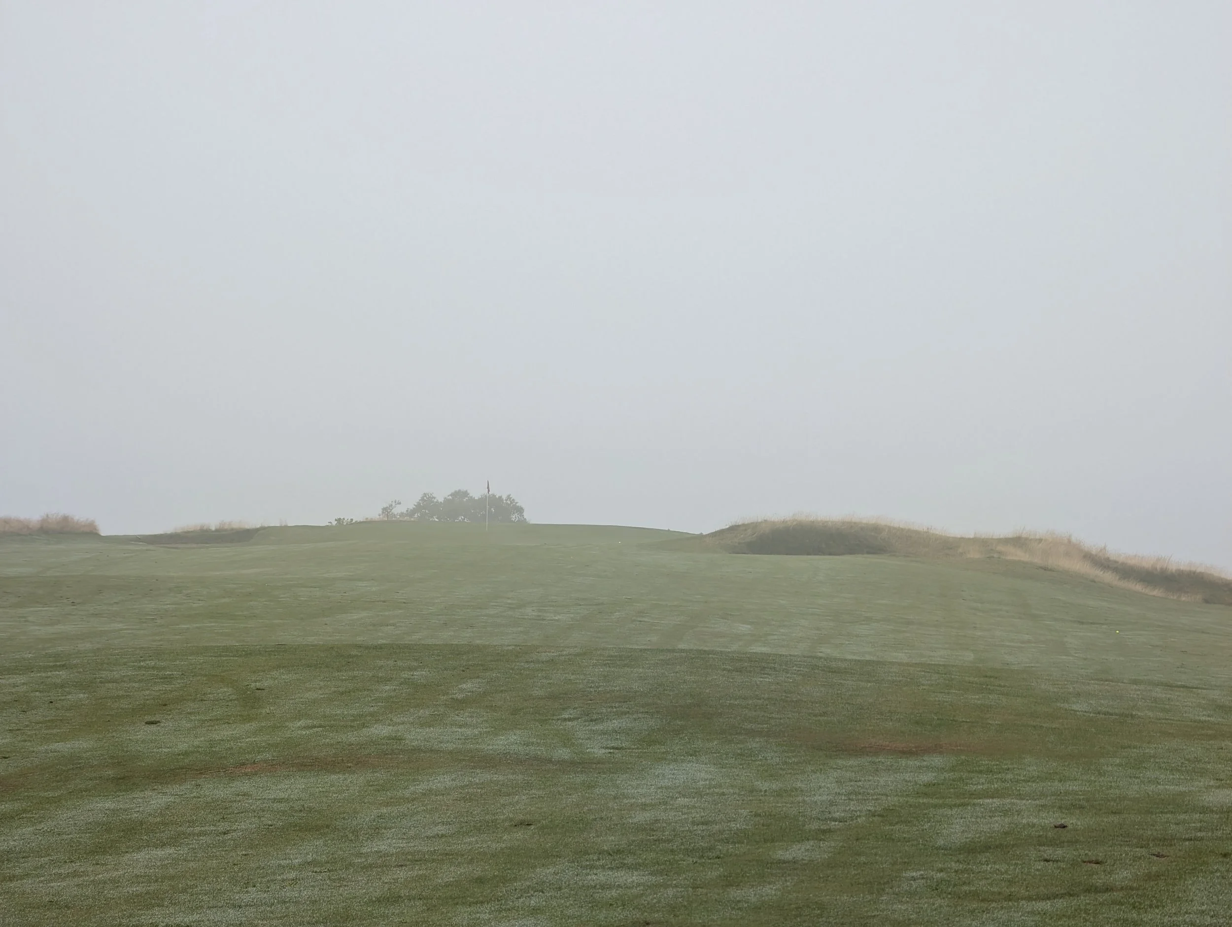 Par 5 11th sits on the edge of the Earth, or so it feels like it
