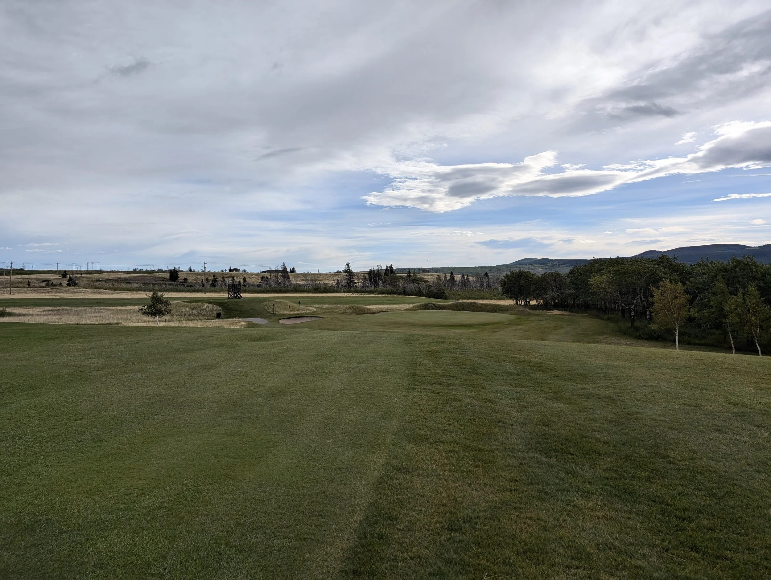 approach into par 4 3rd