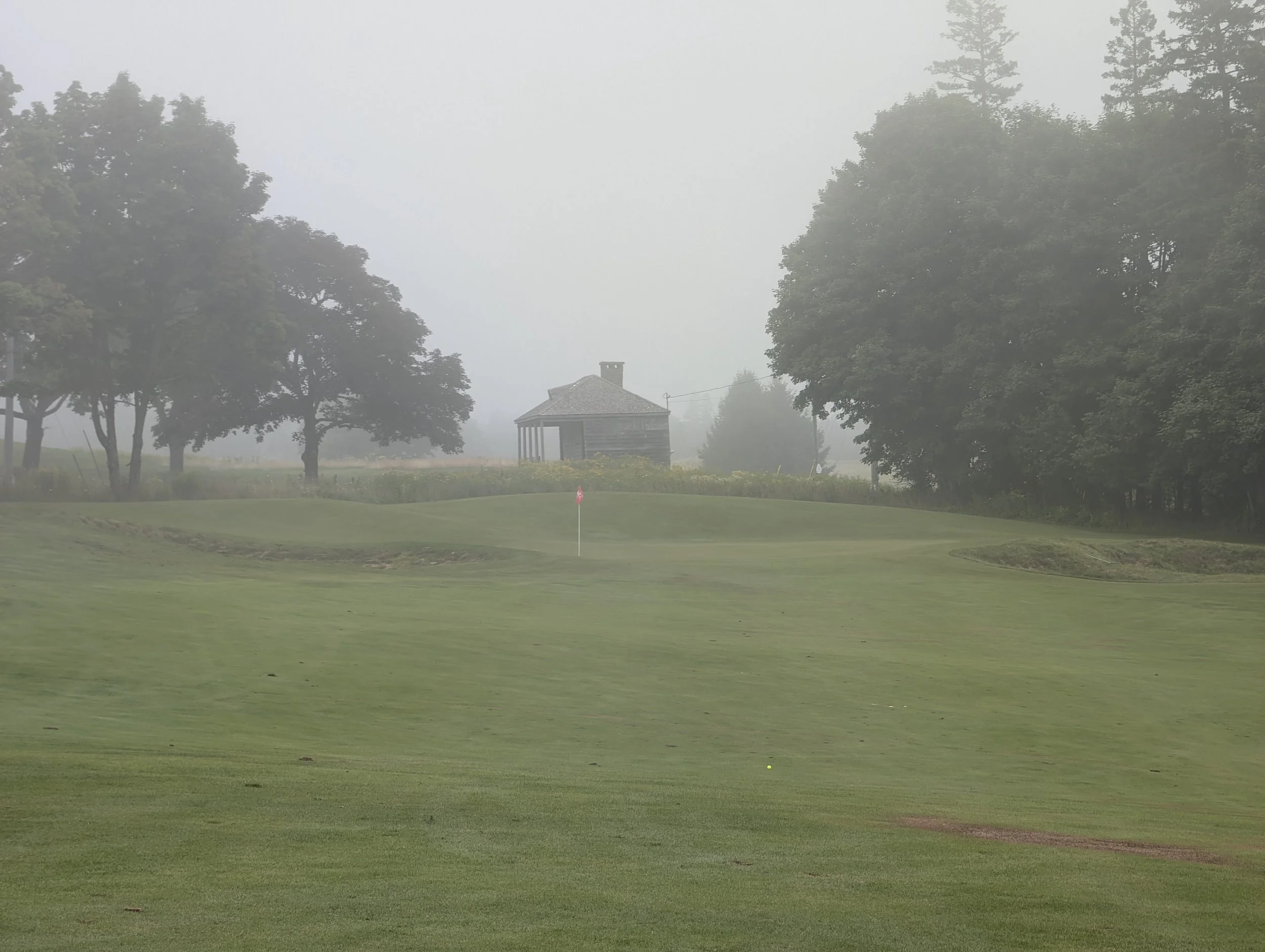 A misty fog can roll in at any time