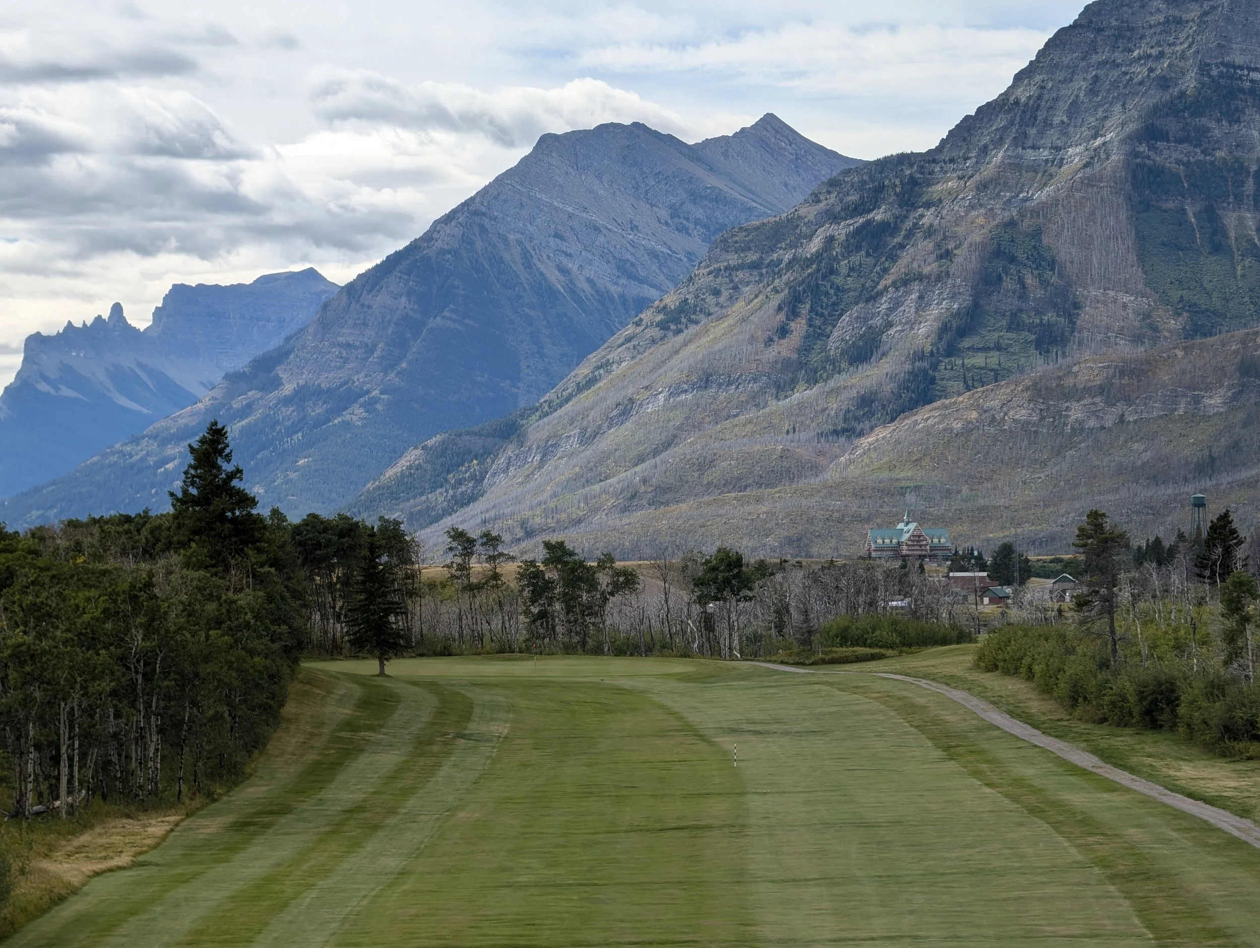 No more dramatic viewpoint exists on the golf course than that of the 15th