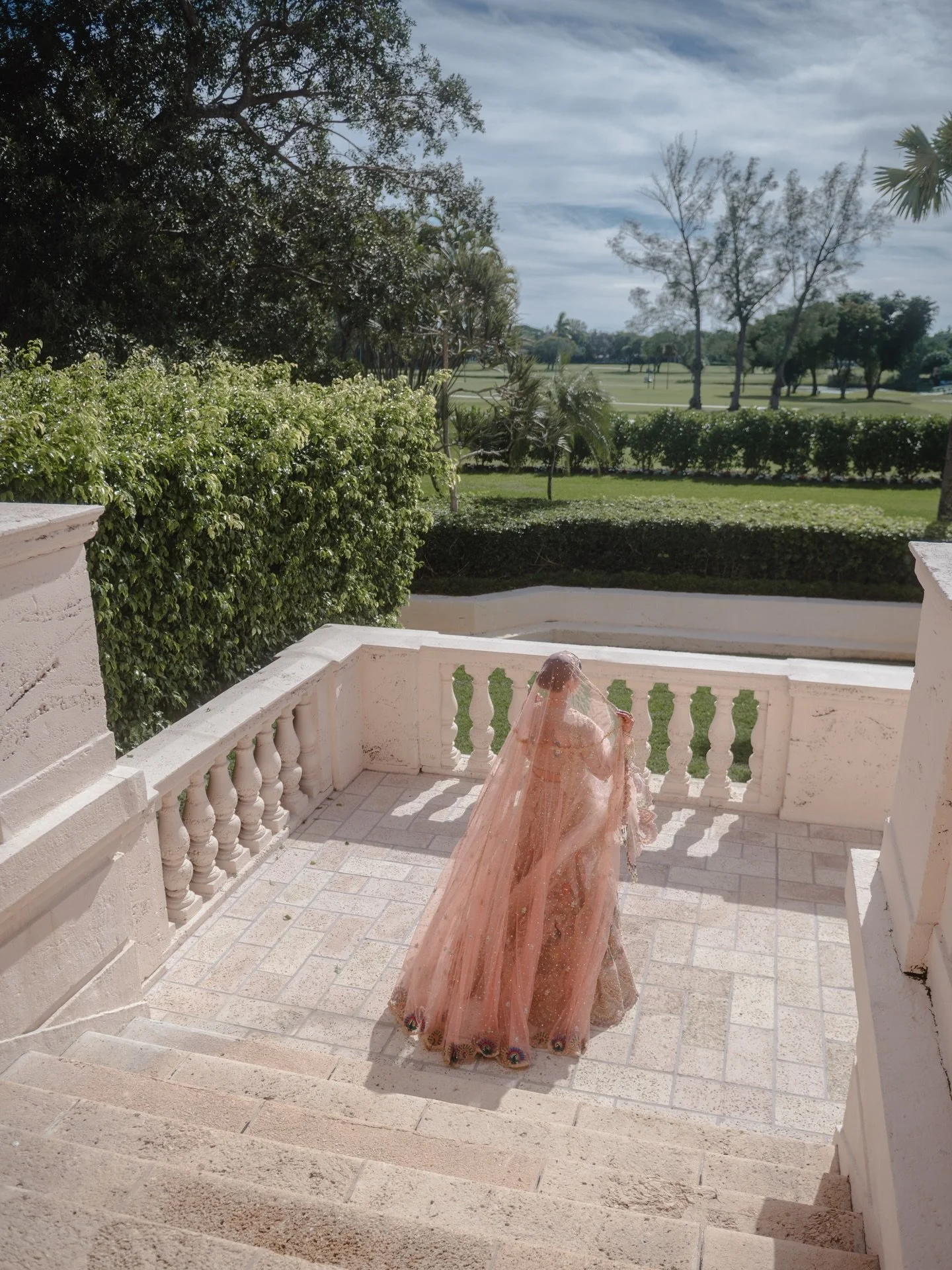 Every step felt intentional.
Every detail felt like her.

Bride: @neenaranee
Photo: @bangastudios 
Planner: @karmag.events
Video: @odysseytilms.co
Bridal Henna: @hennabyamna
HMU: @marzmakeupandhair
DJ @ramansinghat| @dholi_singh
Catering: @zaikaindia