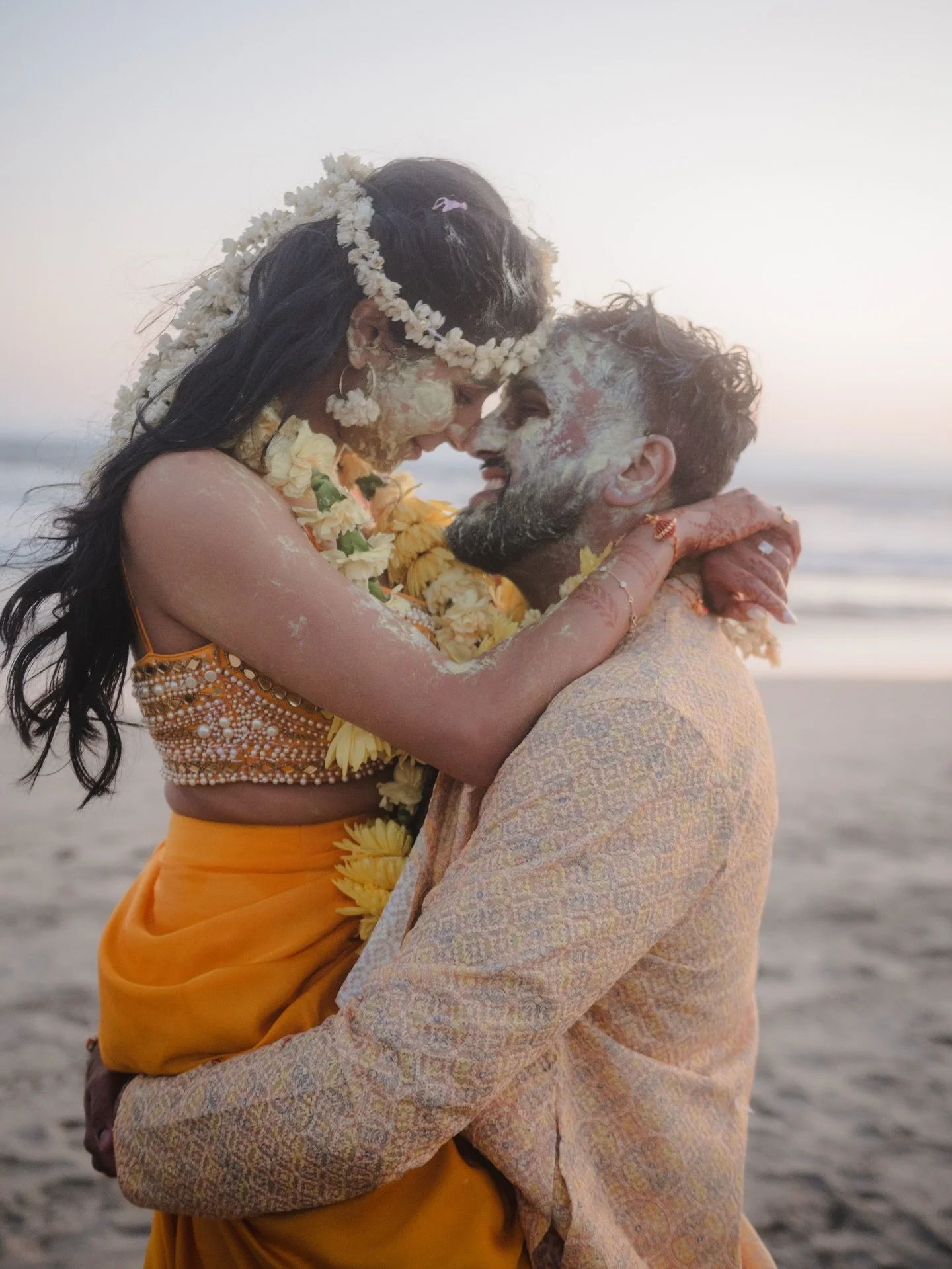 No plans, just in the moment memories.

Planner @lilaroseproductions
Photo @bangastudios
Video @aveclumiereproductions
Design @jnjflorals
MUAH @dolledupbylulu
Rentals @mtb_event_rentals
DJ @3dsounds