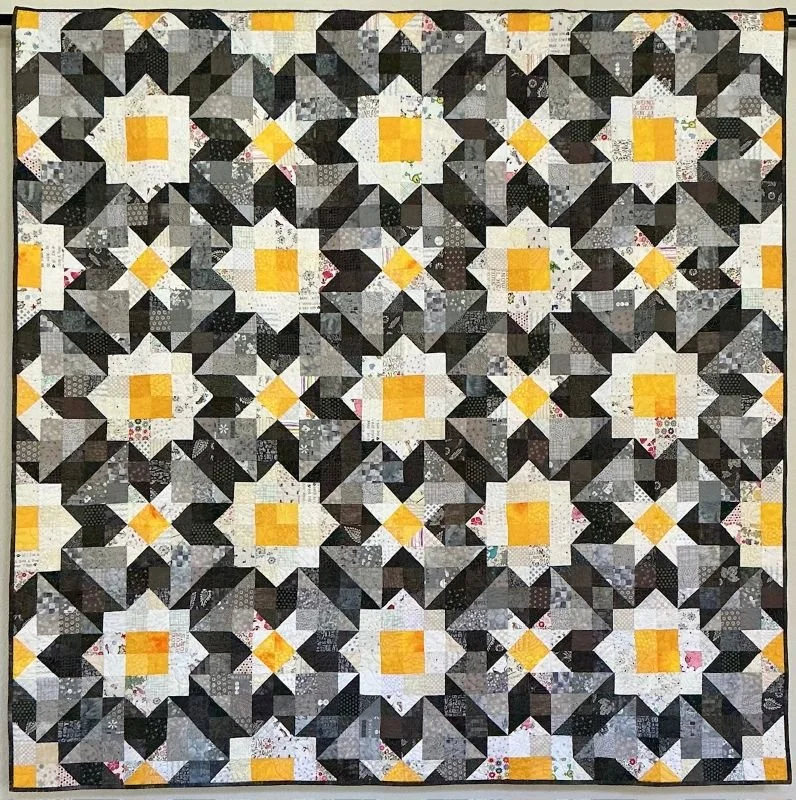 Katchfly 72" x 72" 6/26 Moonflower by Bonnie Hunter