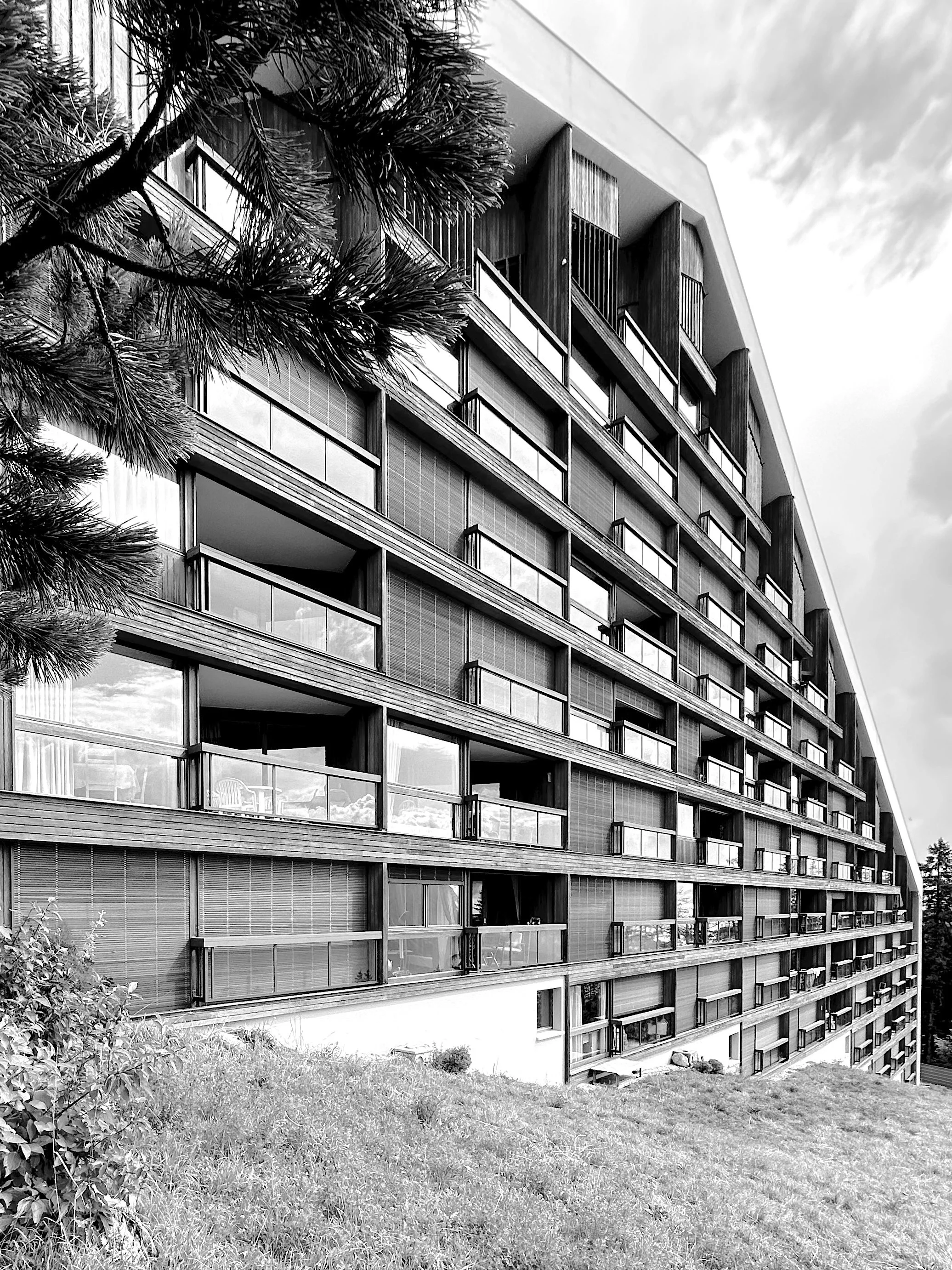 1965 - LES MISCHABLES - MAURICE CIALLE - CRANS MONTANA