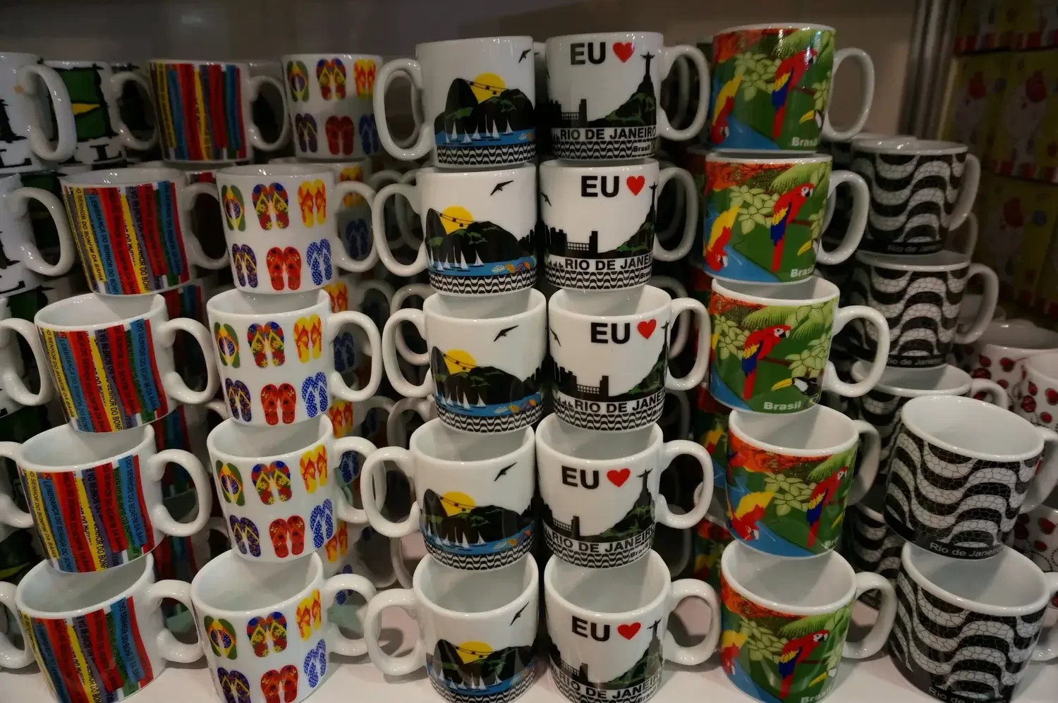 Caneca porcelana decorada (2).webp