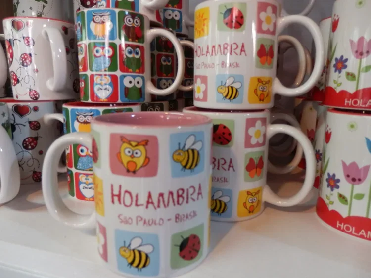 Canecas de porcelana souvenir Brasil Holambra