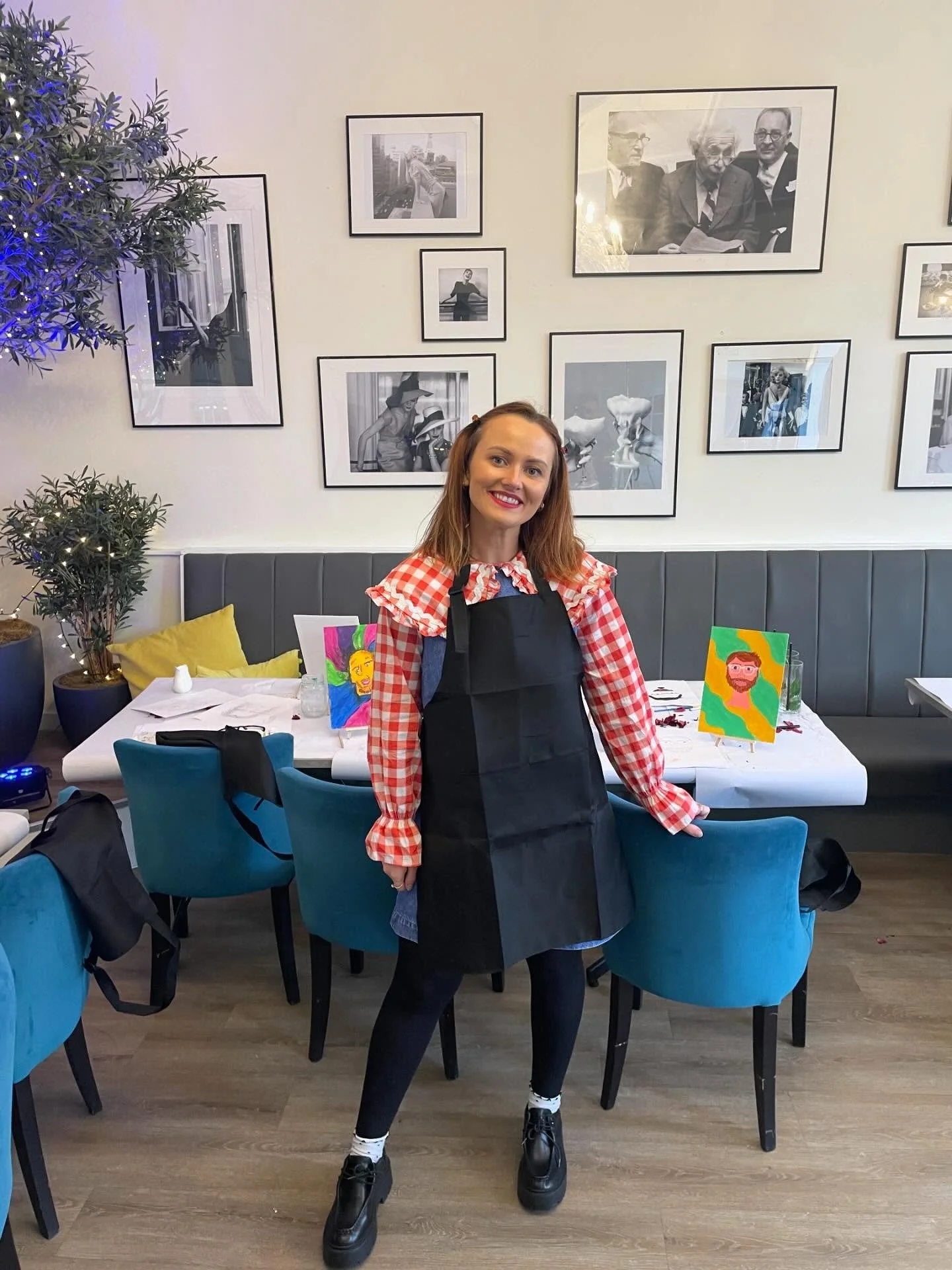 Paint your P A R T N E R Valentines special painting workshop with me @thecarltonnewcastle ❤️

What a fun and chilled couple of hours 🎨

We started with a warm up with 3 different drawing techniques, everyone then chose their favourite one and worke