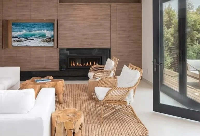 modern house interior.jpg